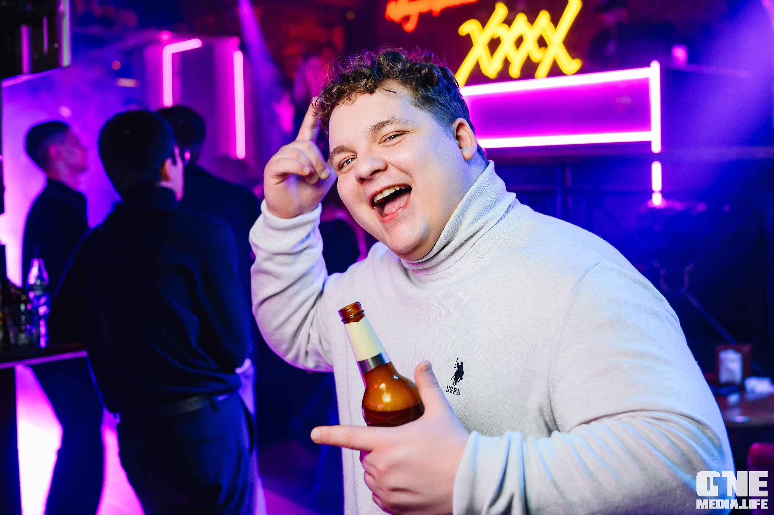 Фоторепортаж из бара XxxX. One Media Life: фоторепортажи, фотоотчеты с мероприятий и заведений