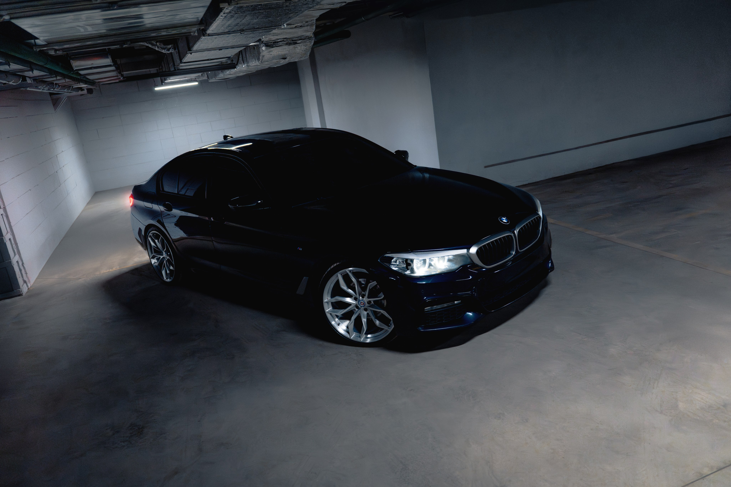 Фотографии BMW 520d G30