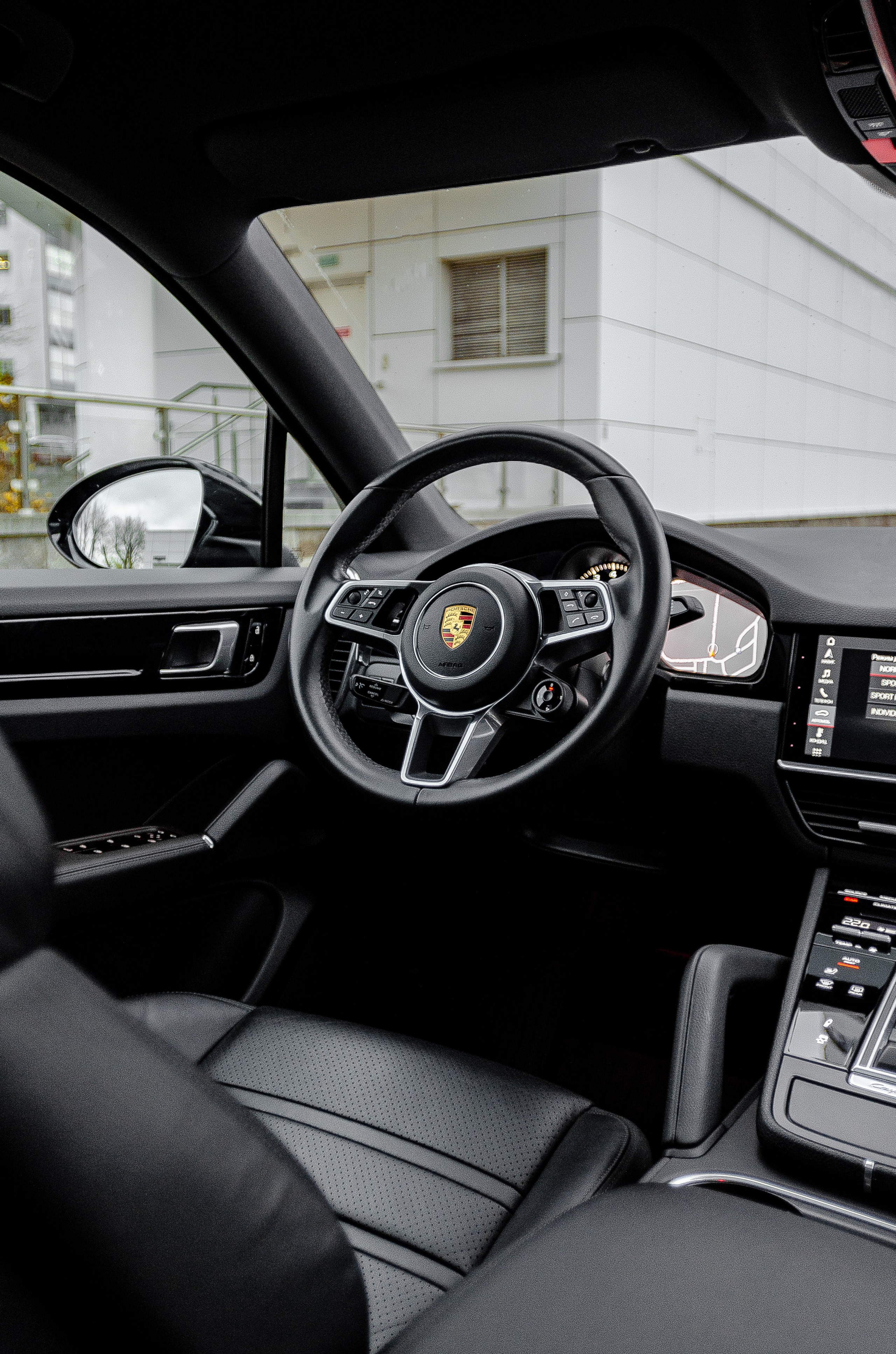 Porsche Cayenne. Автомобильный и интерьерный фотограф в Минске Александр Тагаев