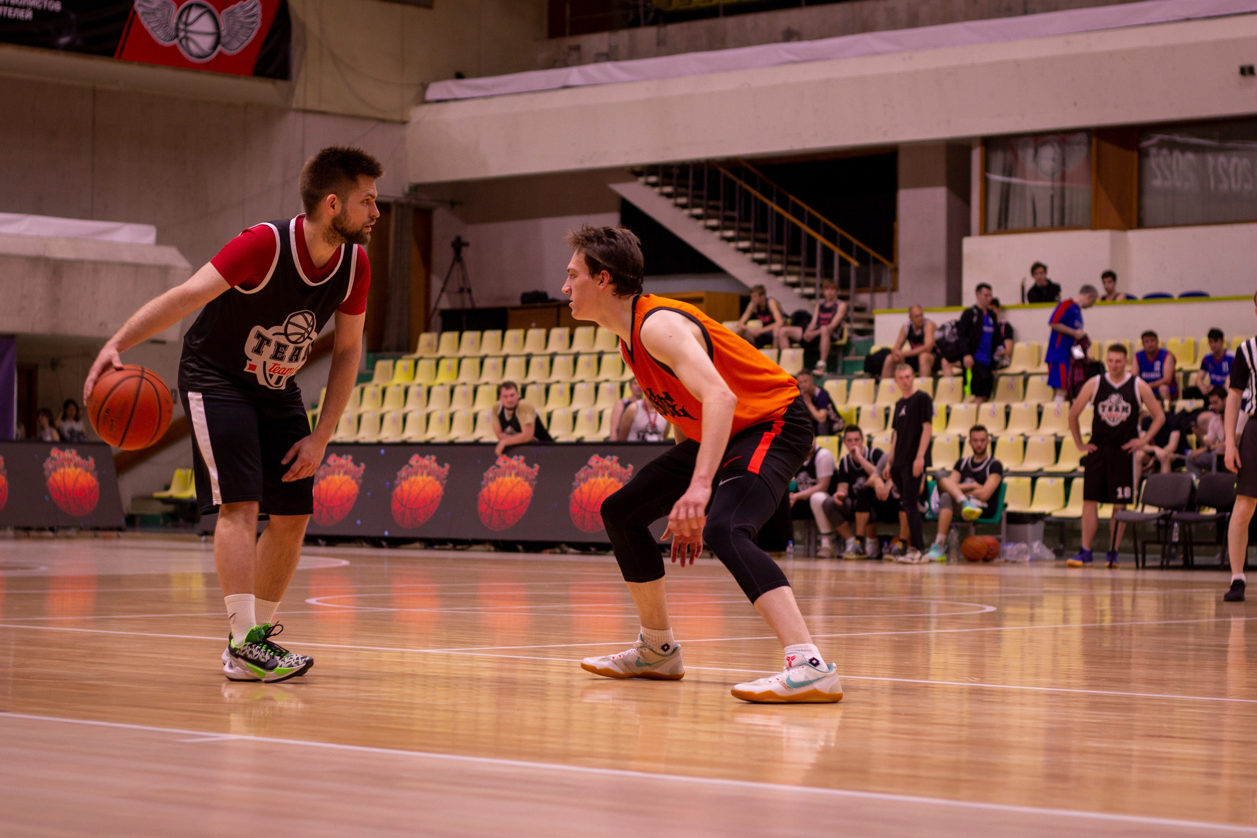 Фоторепортаж баскетбольного матча. Портретный и репортажный фотограф в Москве Кира Елинова