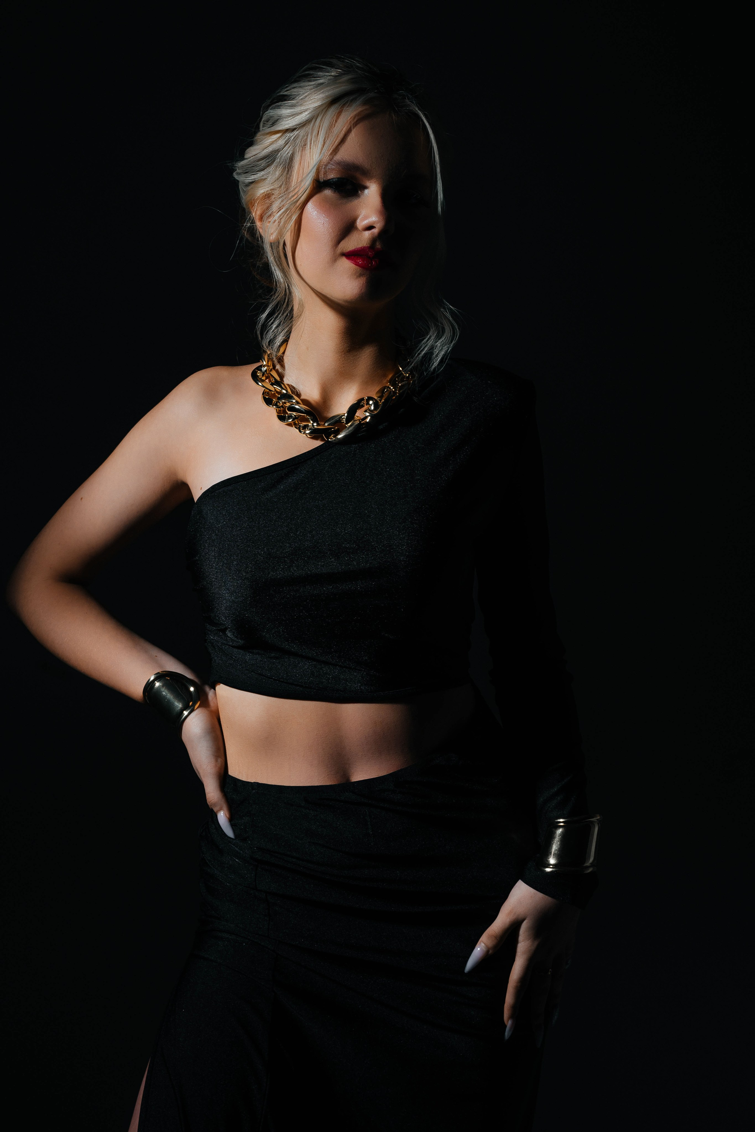 Студийный минимализм. Виктория Алпеева — фотограф по любви