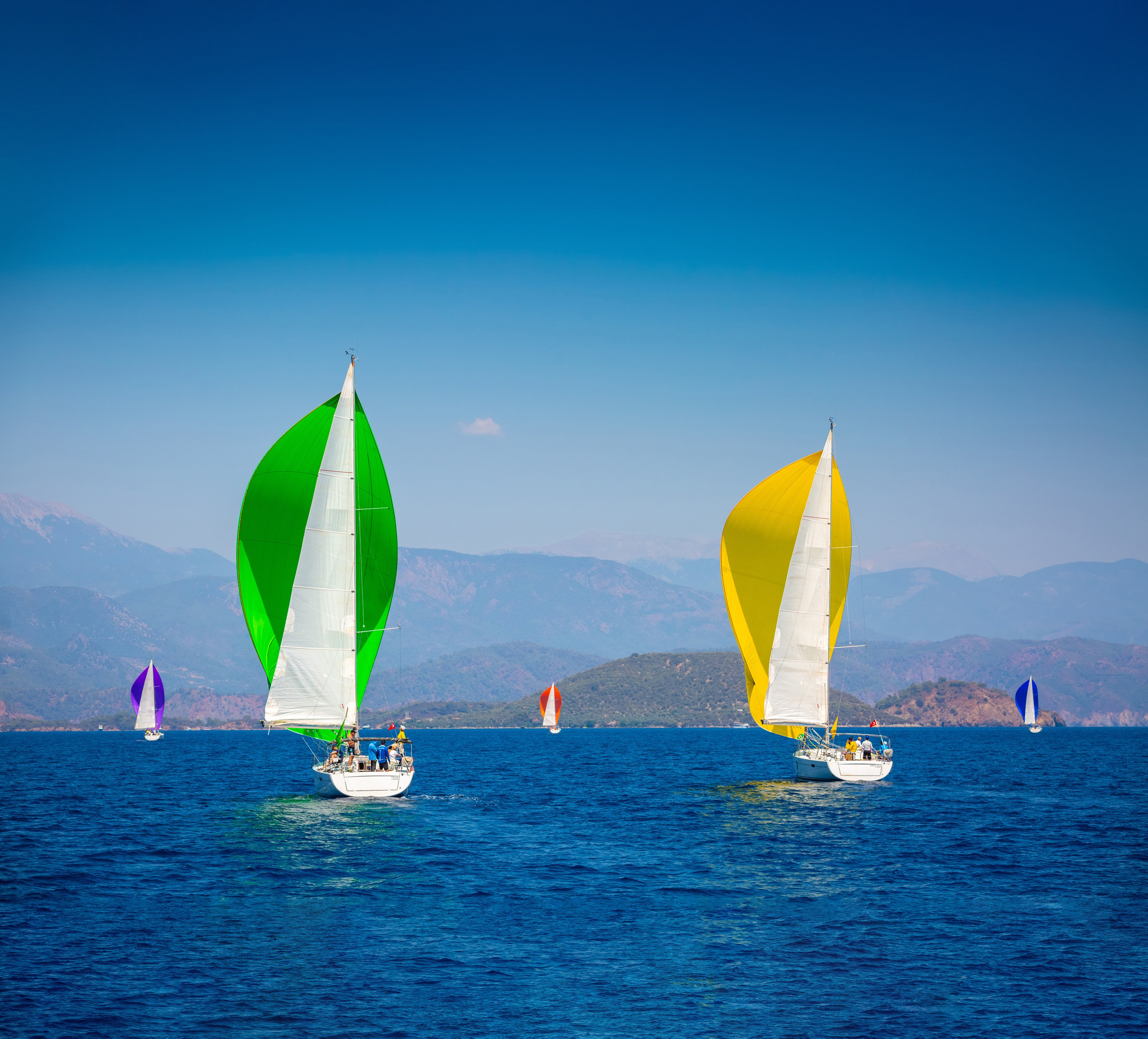 ЯХТЫ / МОРЕ / ПУТЕШЕСТВИЯ. Сложная съёмка для бизнеса b2b / Яхтенный фотограф / Корпоративные календари / Промышленная съёмка / Спортивный репортаж