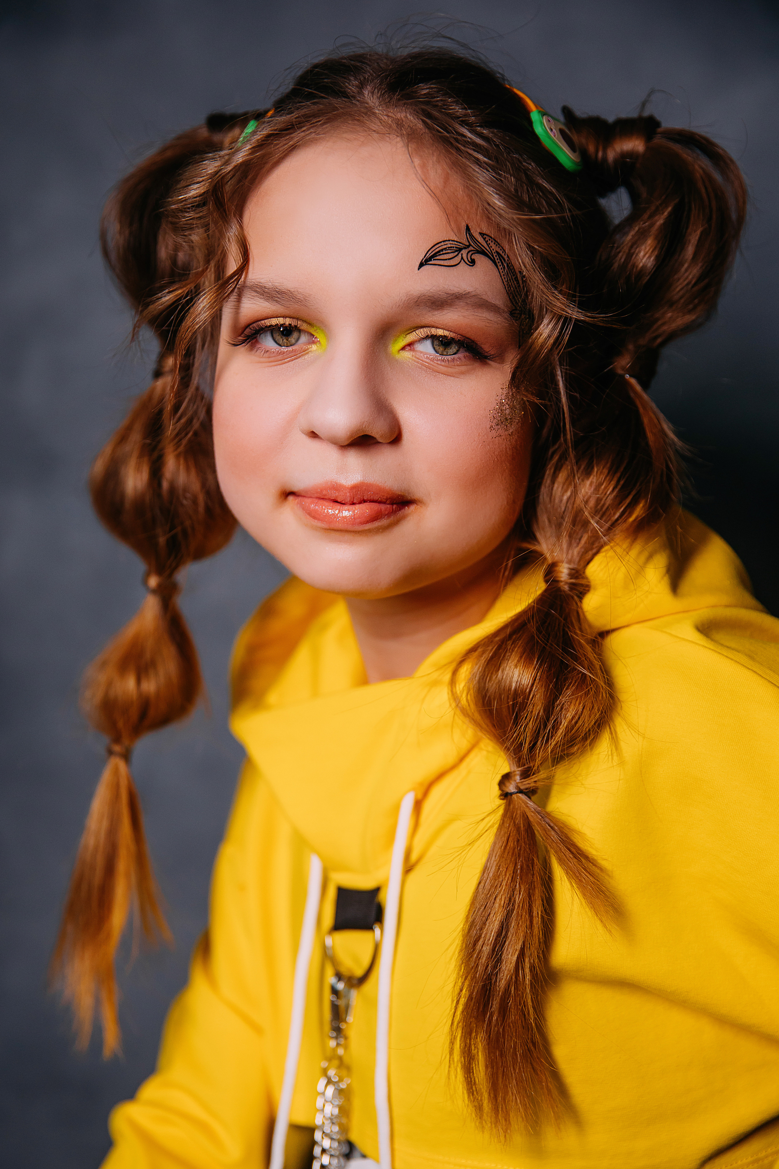 НЕОНОВЫЙ АРТ фотопроект для девочек. Женский и семейный фотограф Елена Петрова