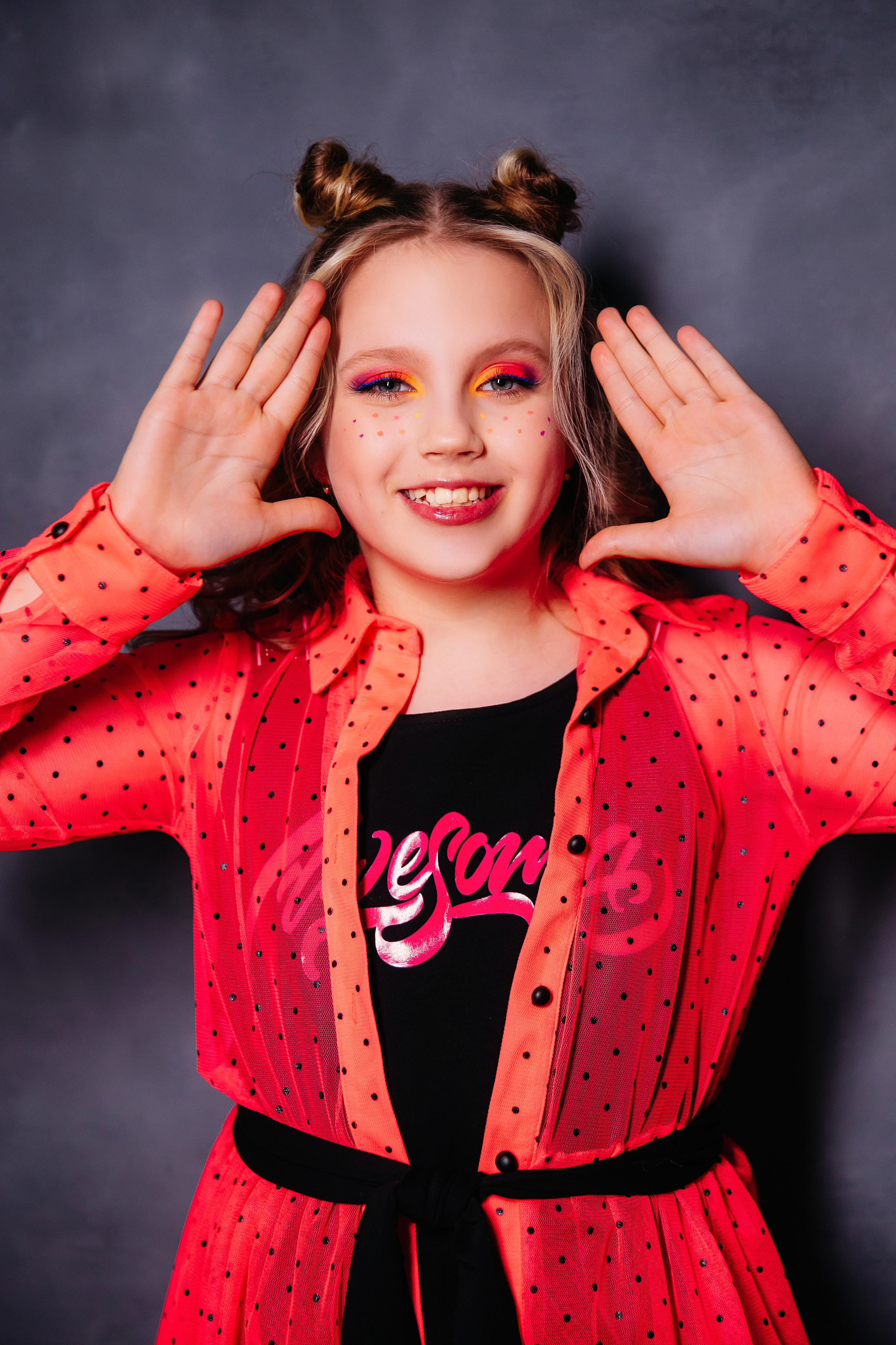 НЕОНОВЫЙ АРТ фотопроект для девочек. Женский и семейный фотограф Елена Петрова