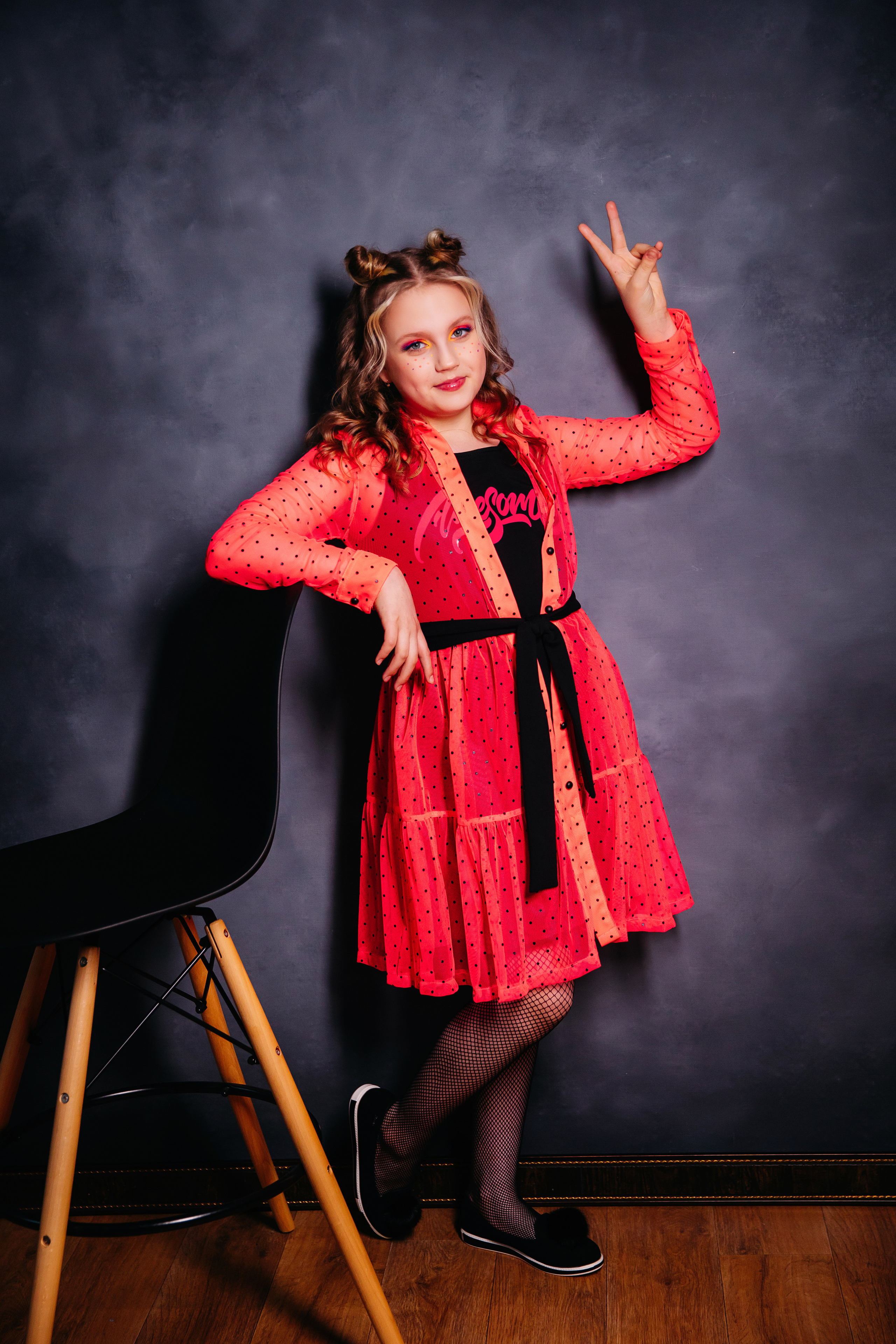 НЕОНОВЫЙ АРТ фотопроект для девочек. Женский и семейный фотограф Елена Петрова