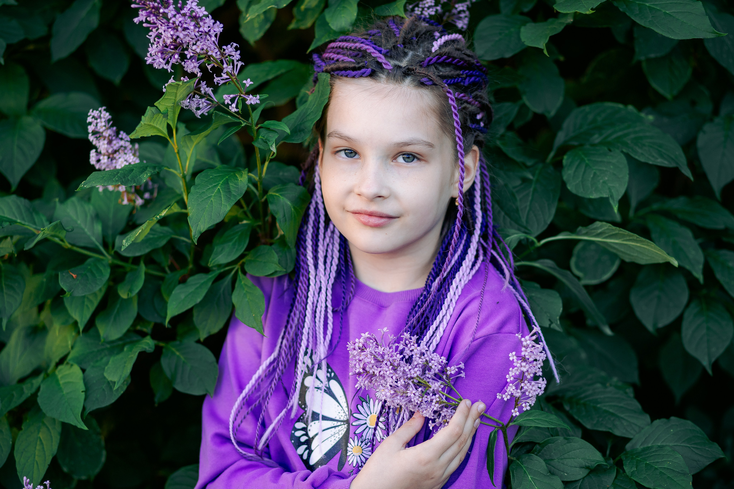 Прогулочная фотосессия мамы и дочки в период цветения в парке. Фотограф в Санкт-Петербурге, Анна Скворцова