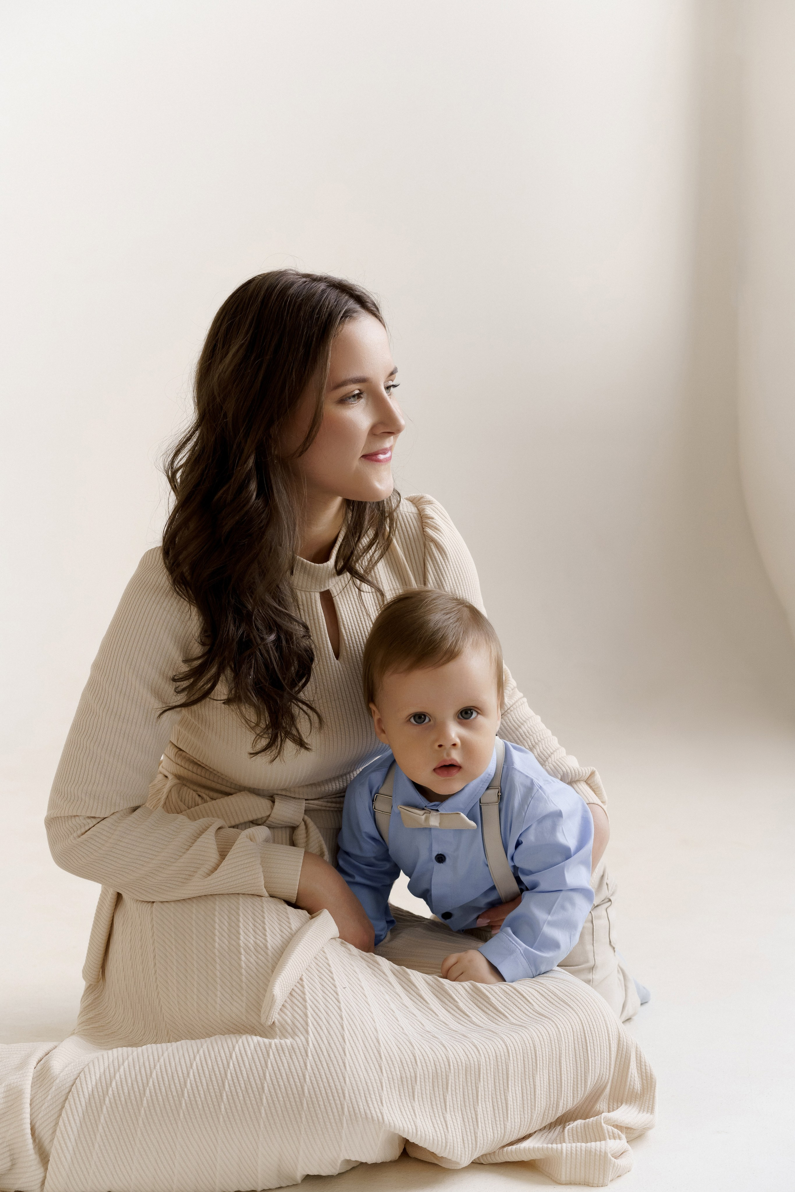 Первый годик. Моменты и истории о вас настоящих