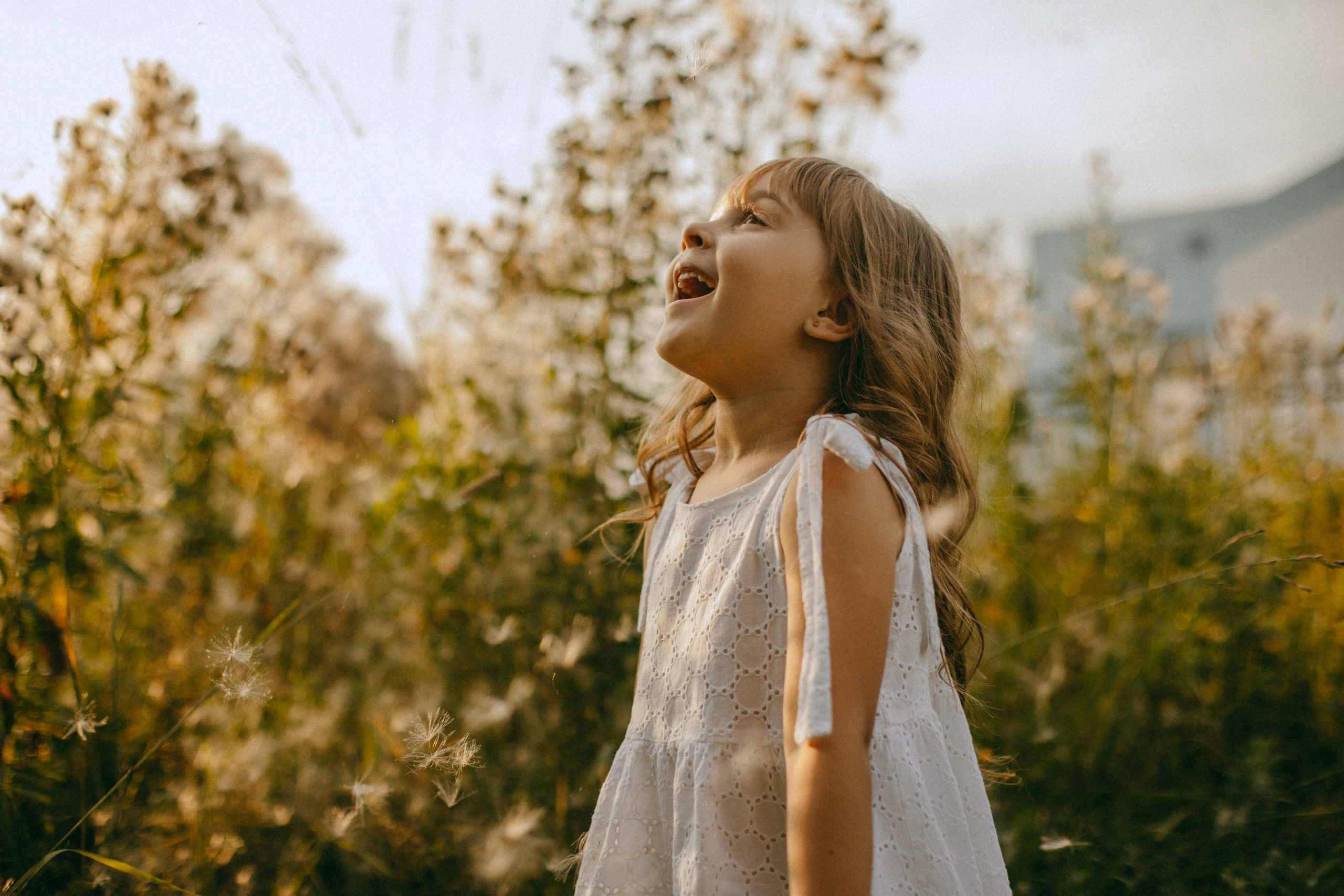 Эмма и Влада на летней прогулке с мамой. Фотограф Наталья Кургина Слюдянка Иркутск