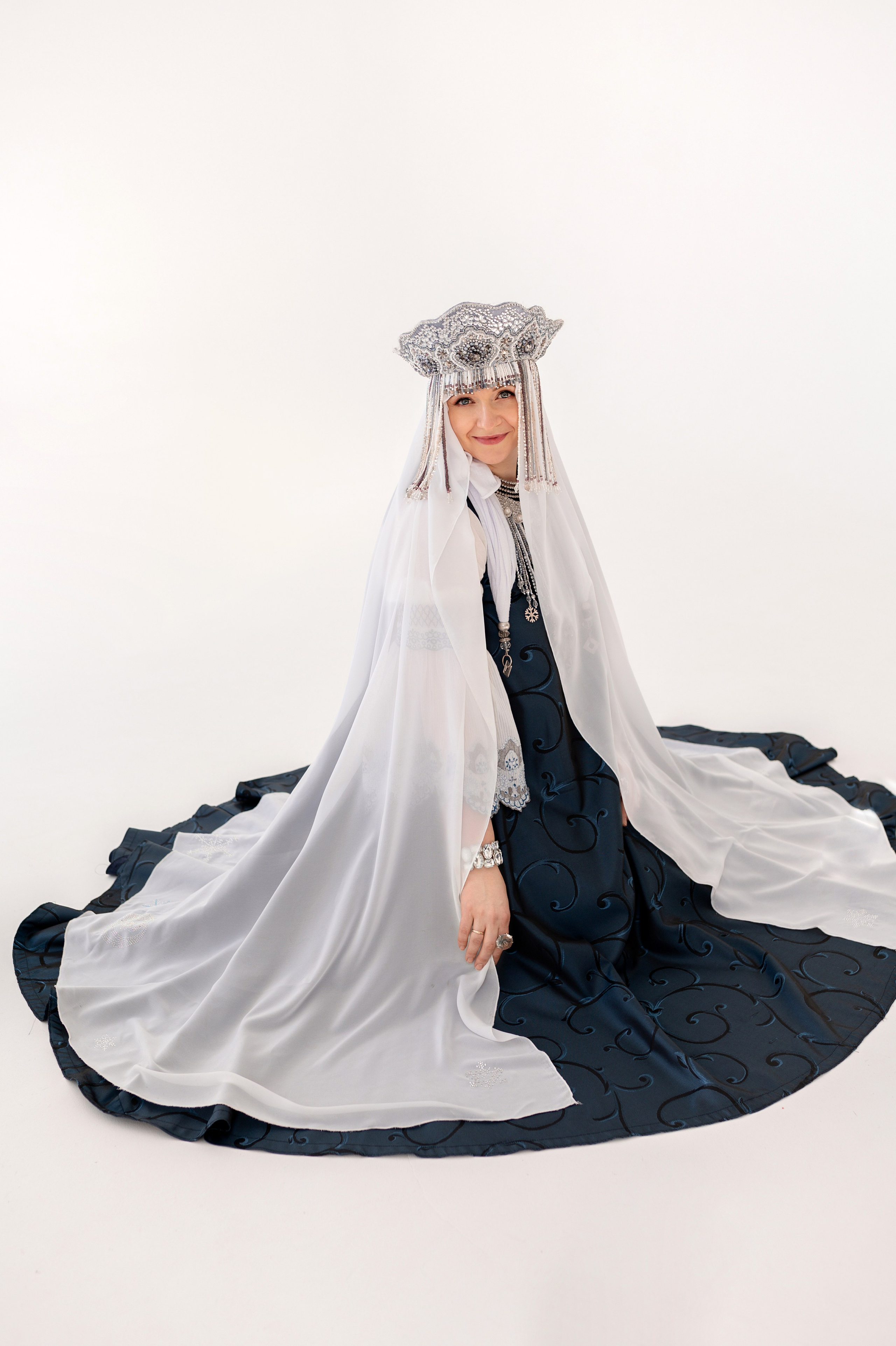 Фотосессия в русском национальном наряде. Фотограф Юлия Кондратьева