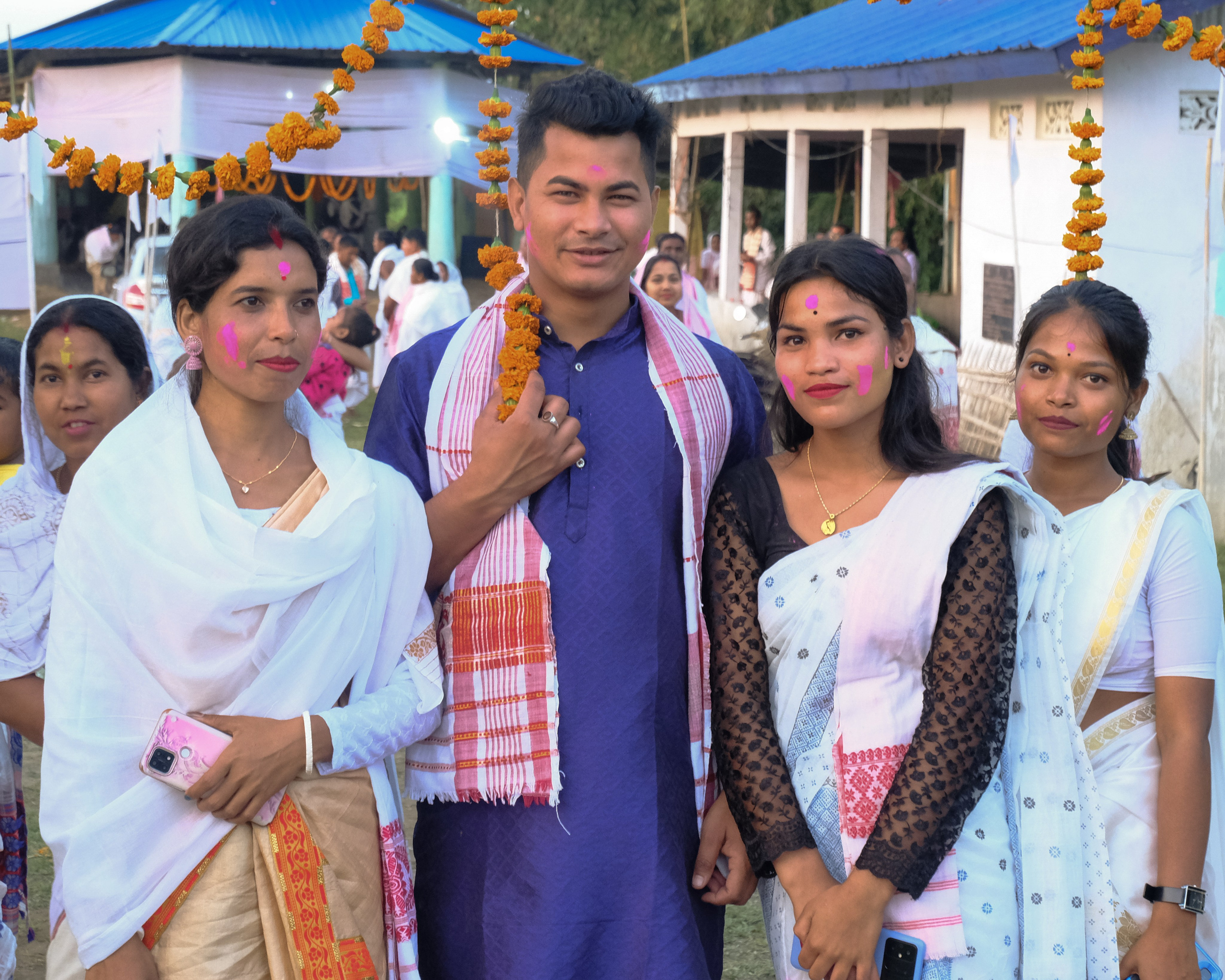 Крестный ход и танцы. Фотографии из путешествий