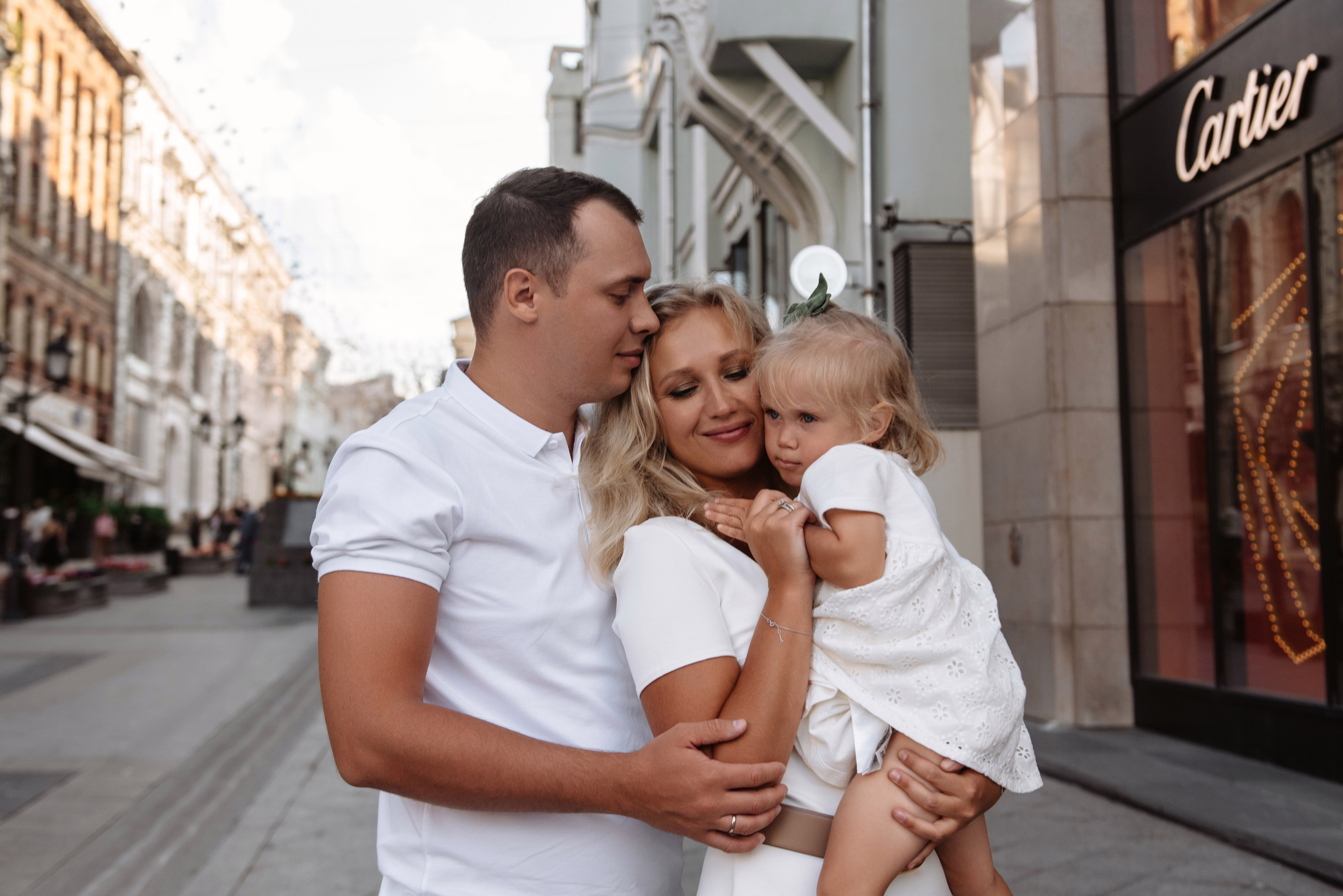 Миллионы глаз смотрят на нас.спустя 5 лет). Свадебный фотограф и визажист в Москве Кристина Палько