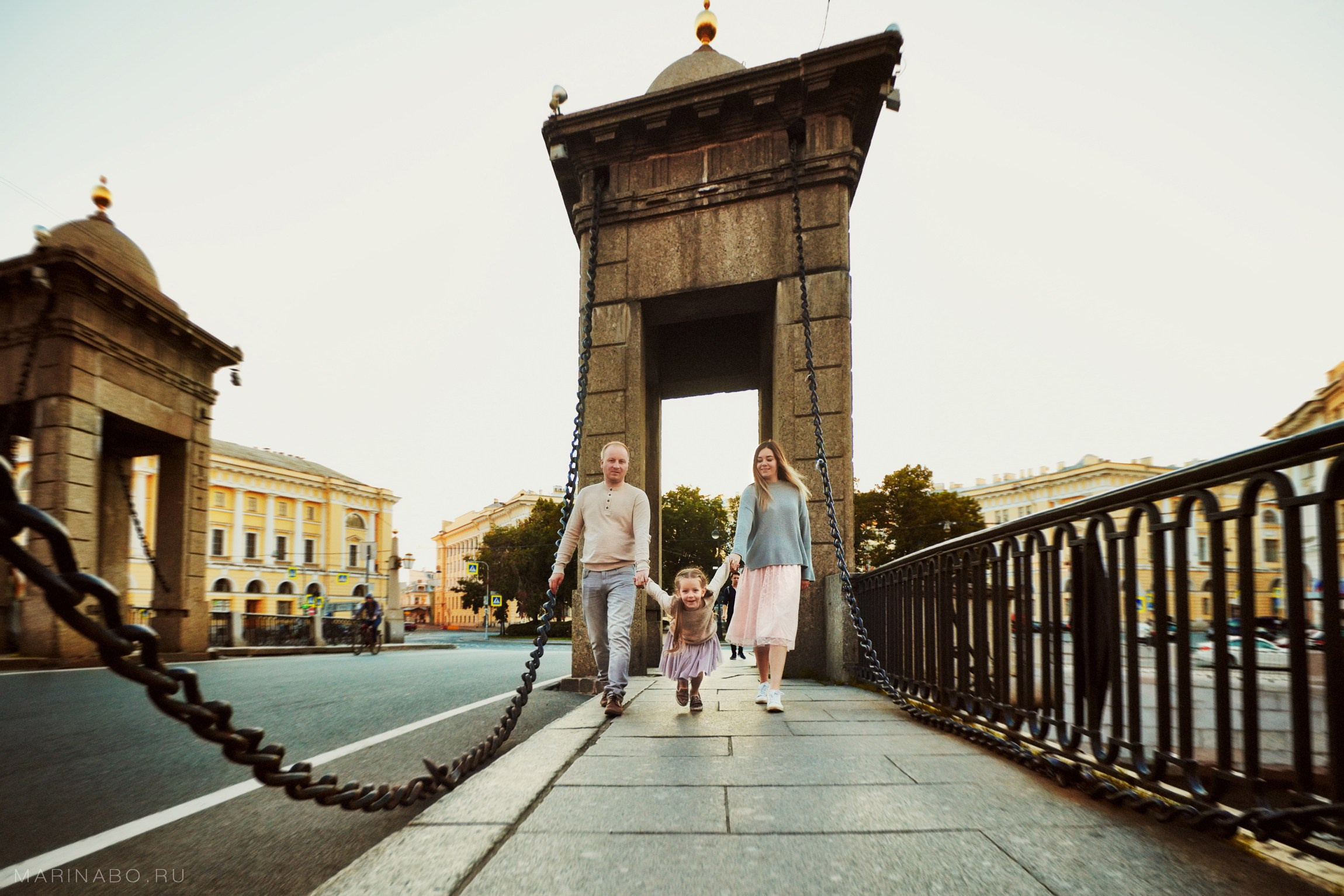 Питер, лето, вечер, крыши - семейная, Lifestyle фотосессия. Семейный Lifestyle фотограф в Санкт-Петербурге Марина Бокшицкая