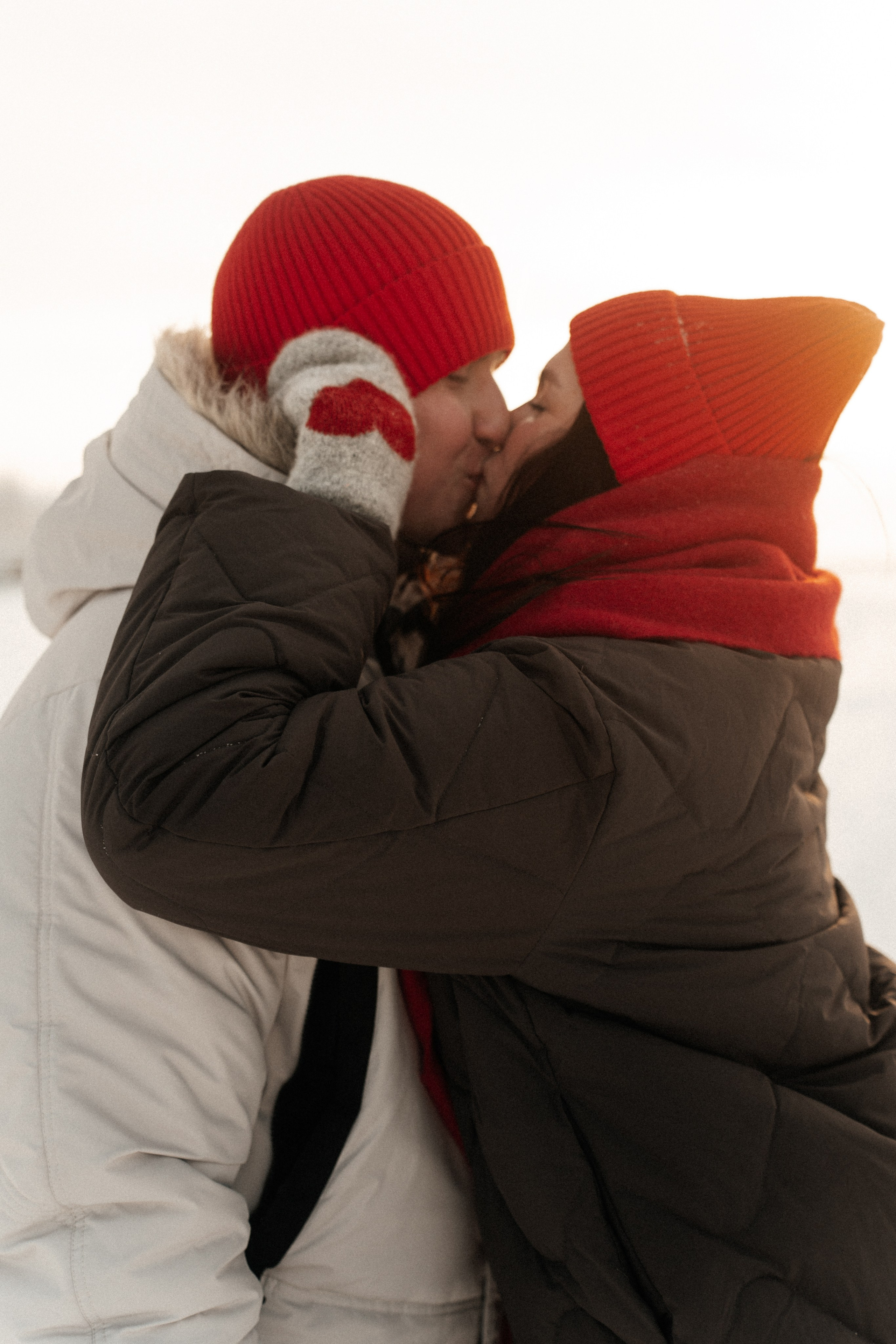 [our pulses aligned…]. Фотограф в Архангельске