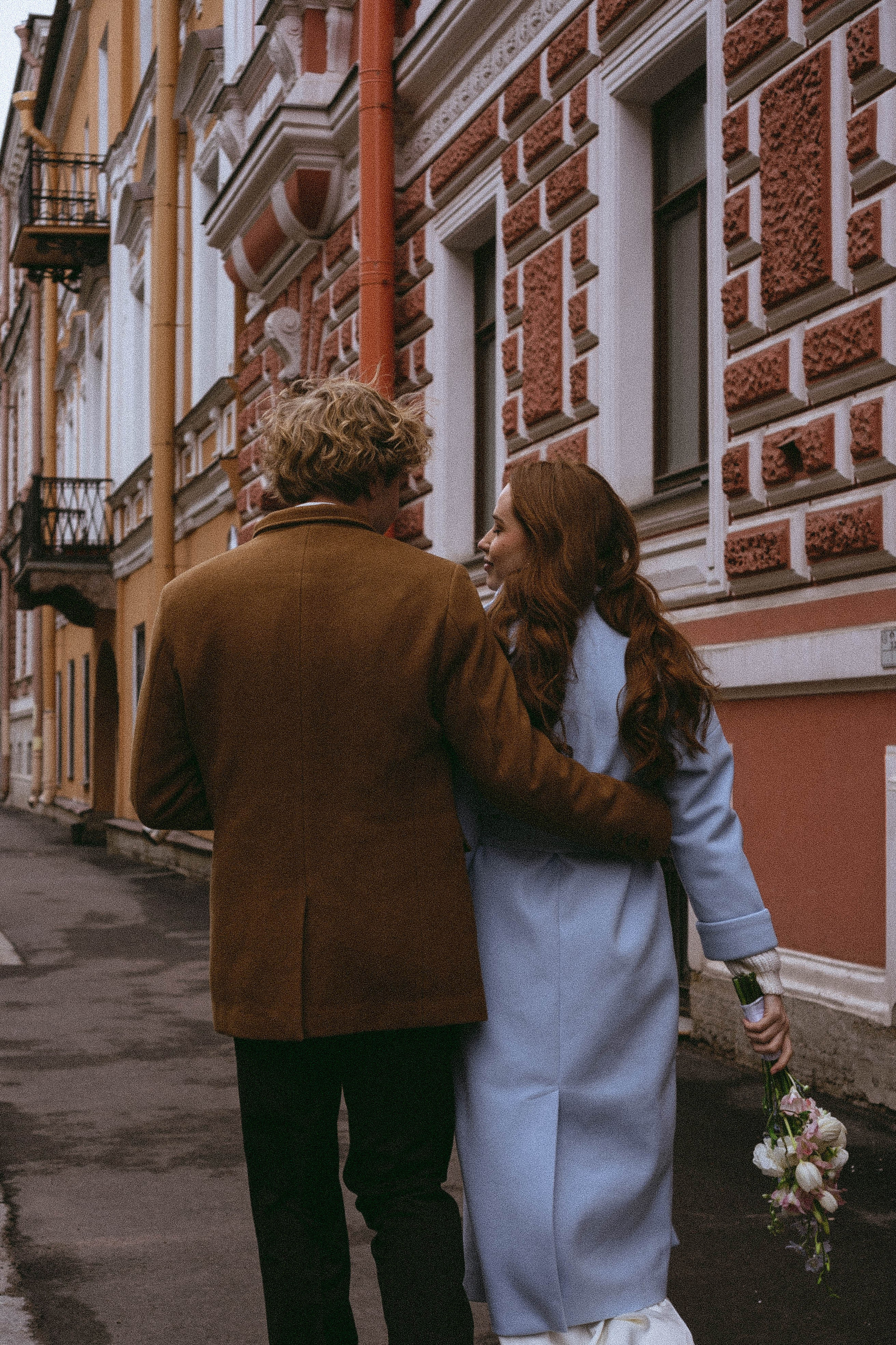 СВАДЕБНАЯ ПРОГУЛКА ПО ПЕТРОГРАДКЕ ВЕСНОЙ (ФОТОСЕССИИЯ ПАРЫ СВАДЕБНАЯ). Профессиональный фотограф, Санкт-Петербург — Виктория Богомолова