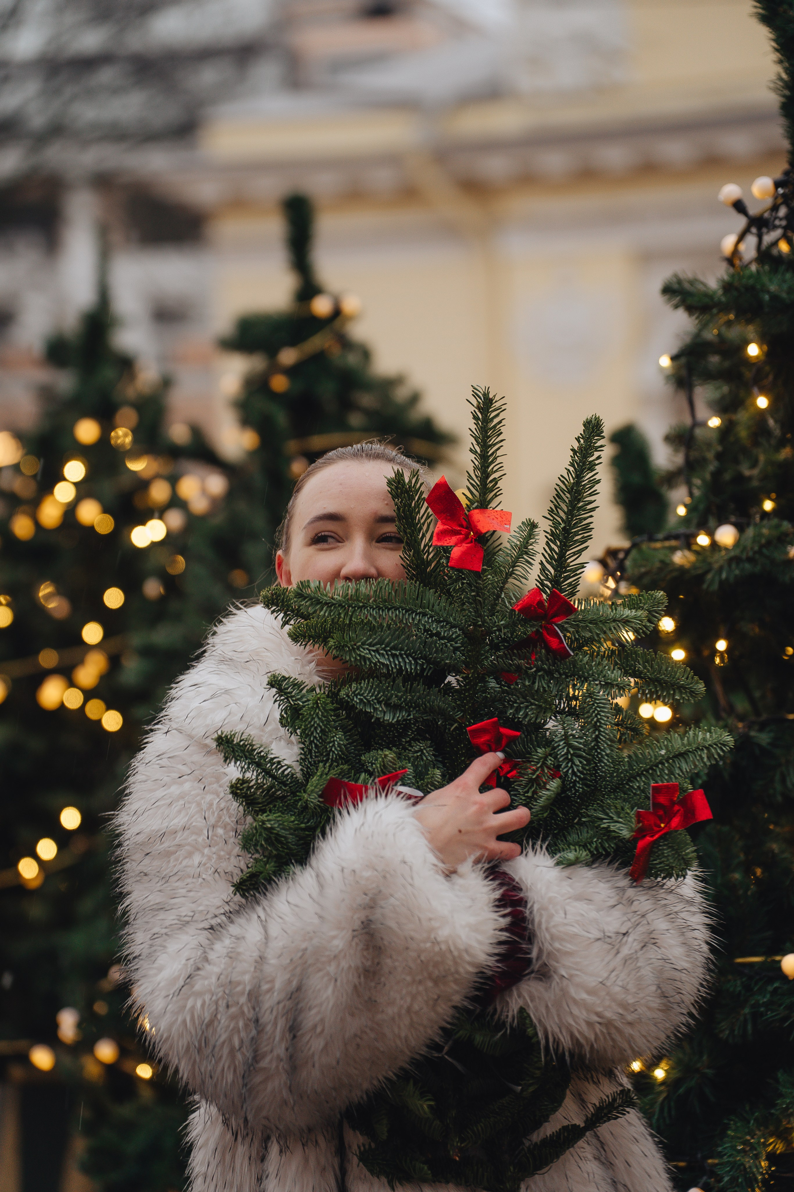 ПРОГУЛКА НА МАНЕЖНОЙ ПЛОЩАДИ ДЛЯ ДЕВУШКИ ПЕРЕД НОВЫМ ГОДОМ (НОВОГОДНЯЯ ФОТОСЕССИИЯ НА МАНЕЖНОЙ ПЛОЩАДИ). Профессиональный фотограф, Санкт-Петербург — Виктория Богомолова