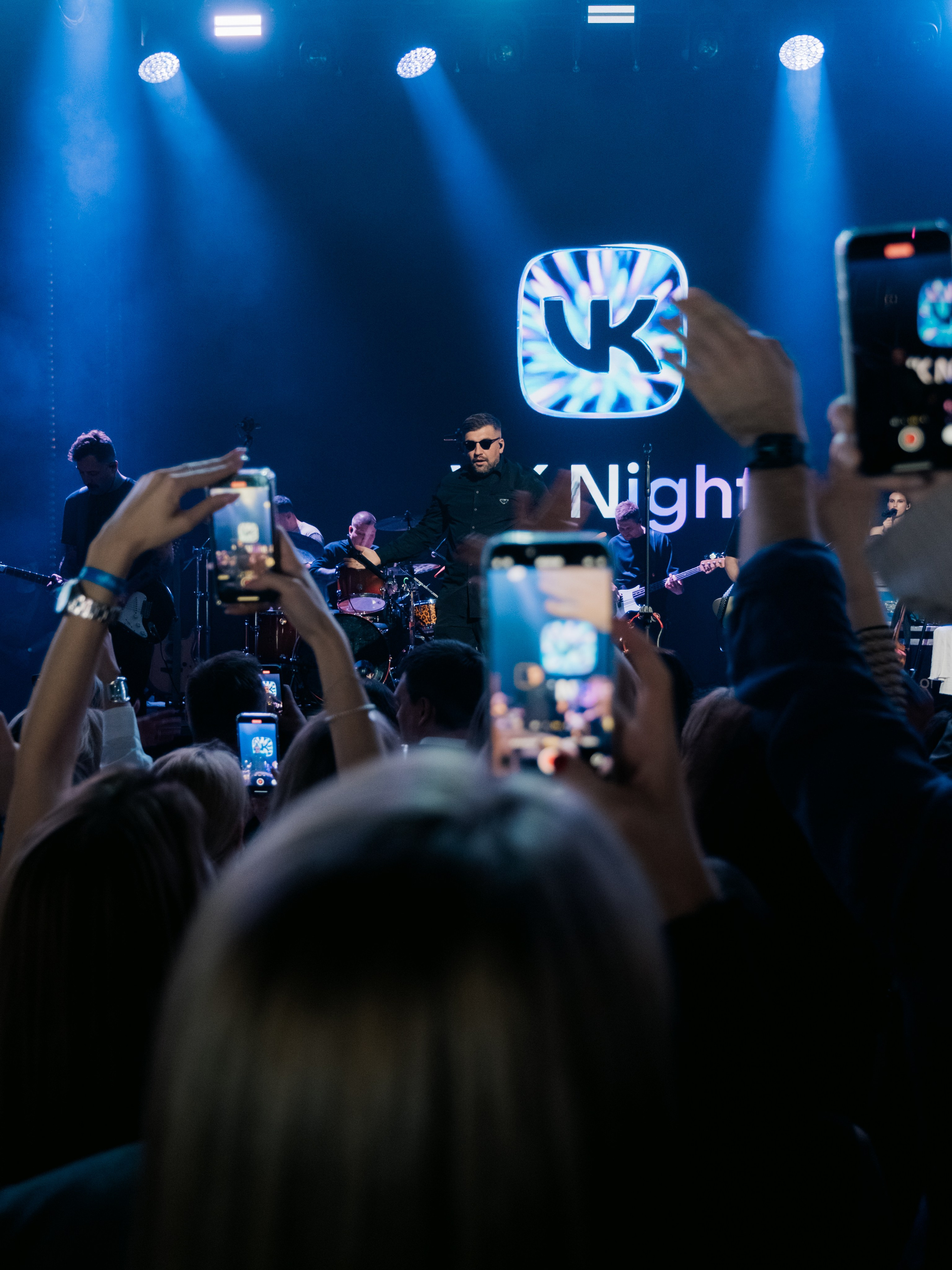 VK NIGHT SPb. Репортажный и портретный фотограф в Москве Илья Спиридонов