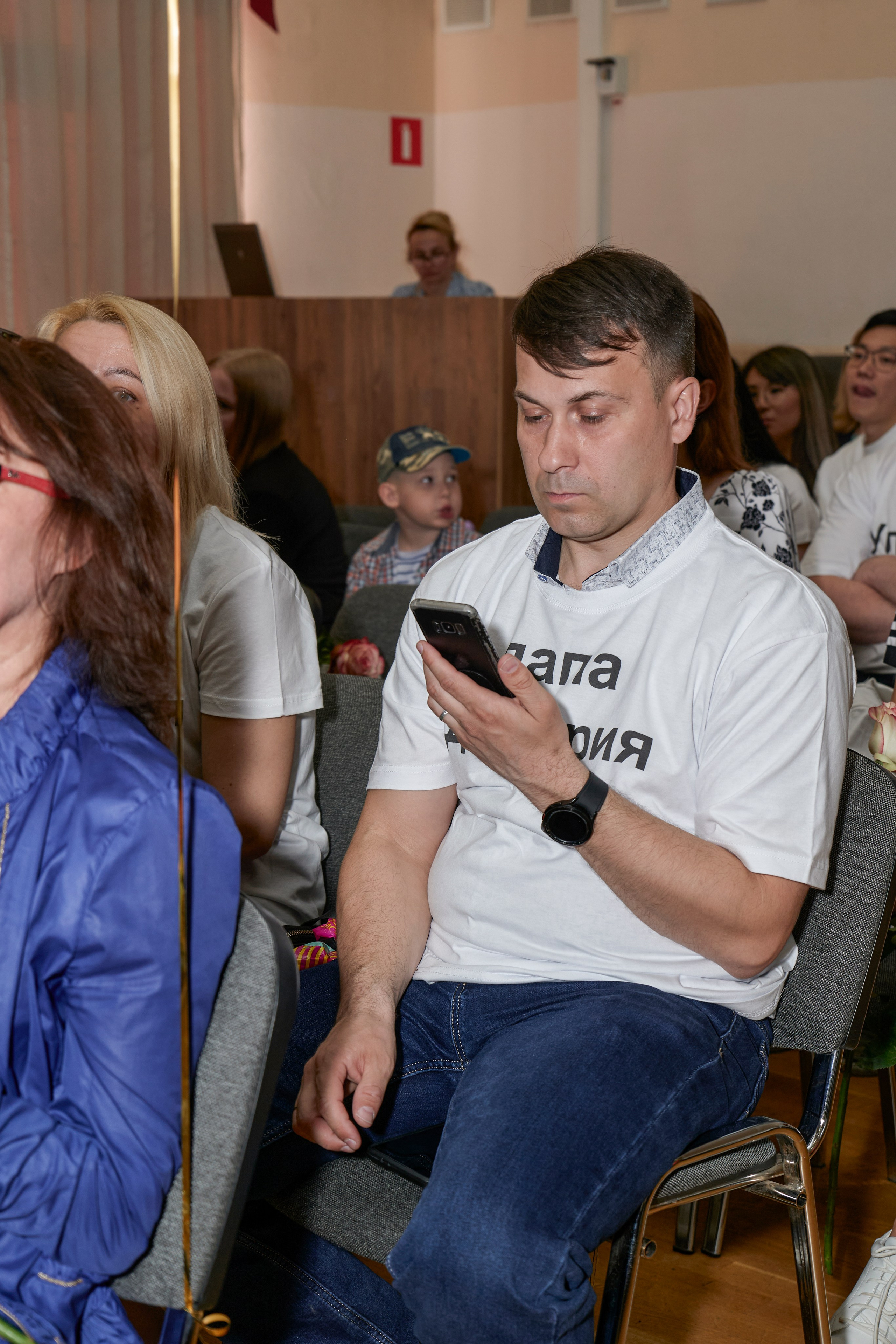 Последний звонок школа 1413. Детский и семейный фотограф г. Москва Оксана Катаджи