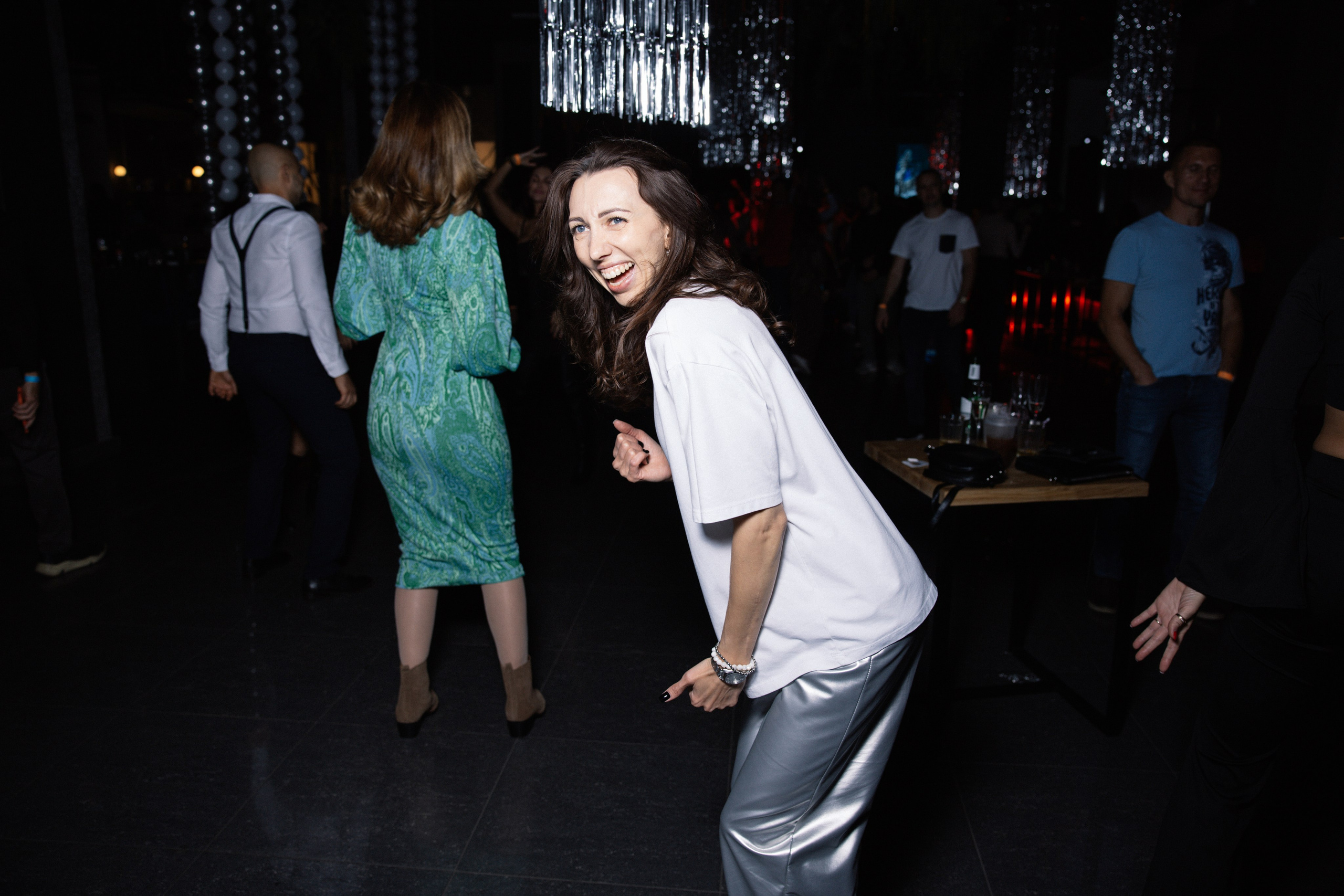 Соседи, Тусец. Фотограф Эдуарда Титанян