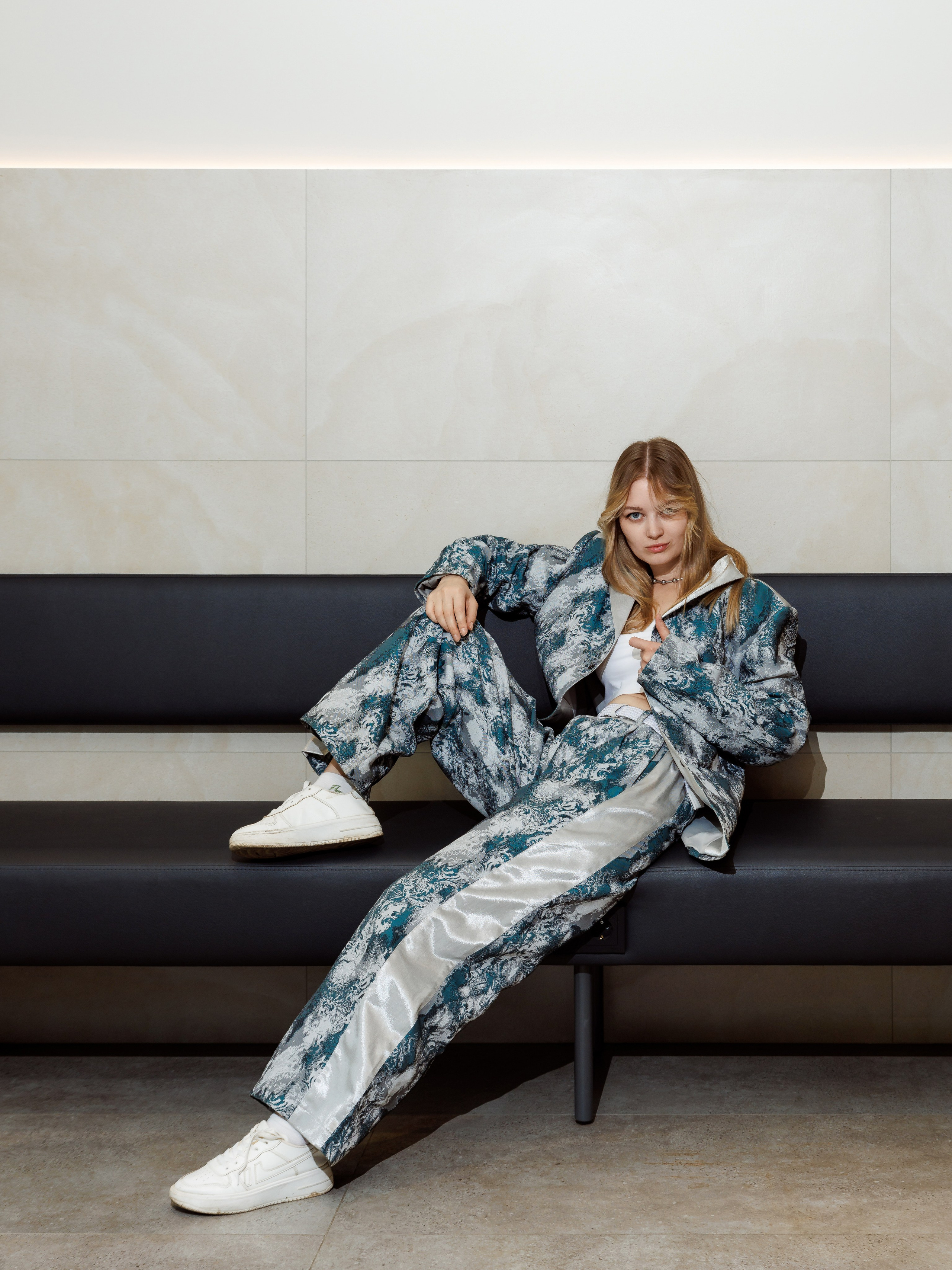 TONY CLOU. Съёмка в кофейне. Фотограф Виталий Хайлов, Екатеринбург