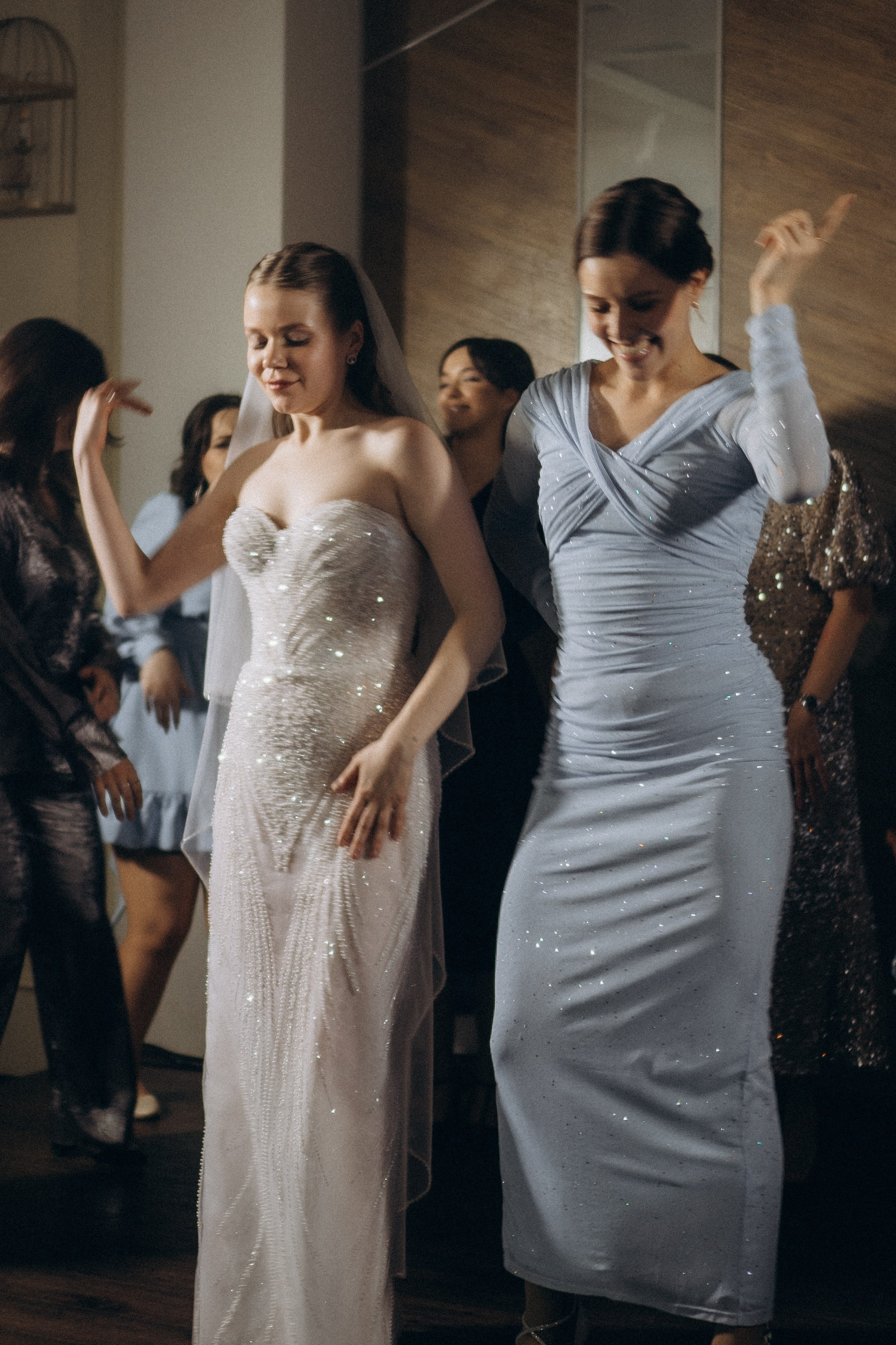 СВАДЕБНАЯ СЬЕМКА СБОРОВ В ОТЕЛЕ И ВЫЕЗД НА ЦЕРЕМОНИЮ (СНЯТО В СИБИРЕ В НИЖНЕВАРТОВСКЕ). Профессиональный фотограф, Санкт-Петербург — Виктория Богомолова