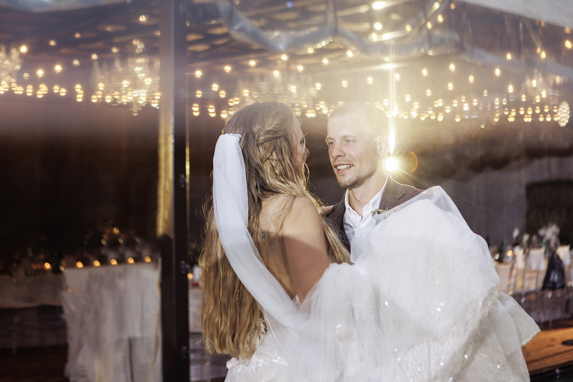 Костя и Даша 1.08.25. Свадебный фотограф Владивосток Алина Гевондова