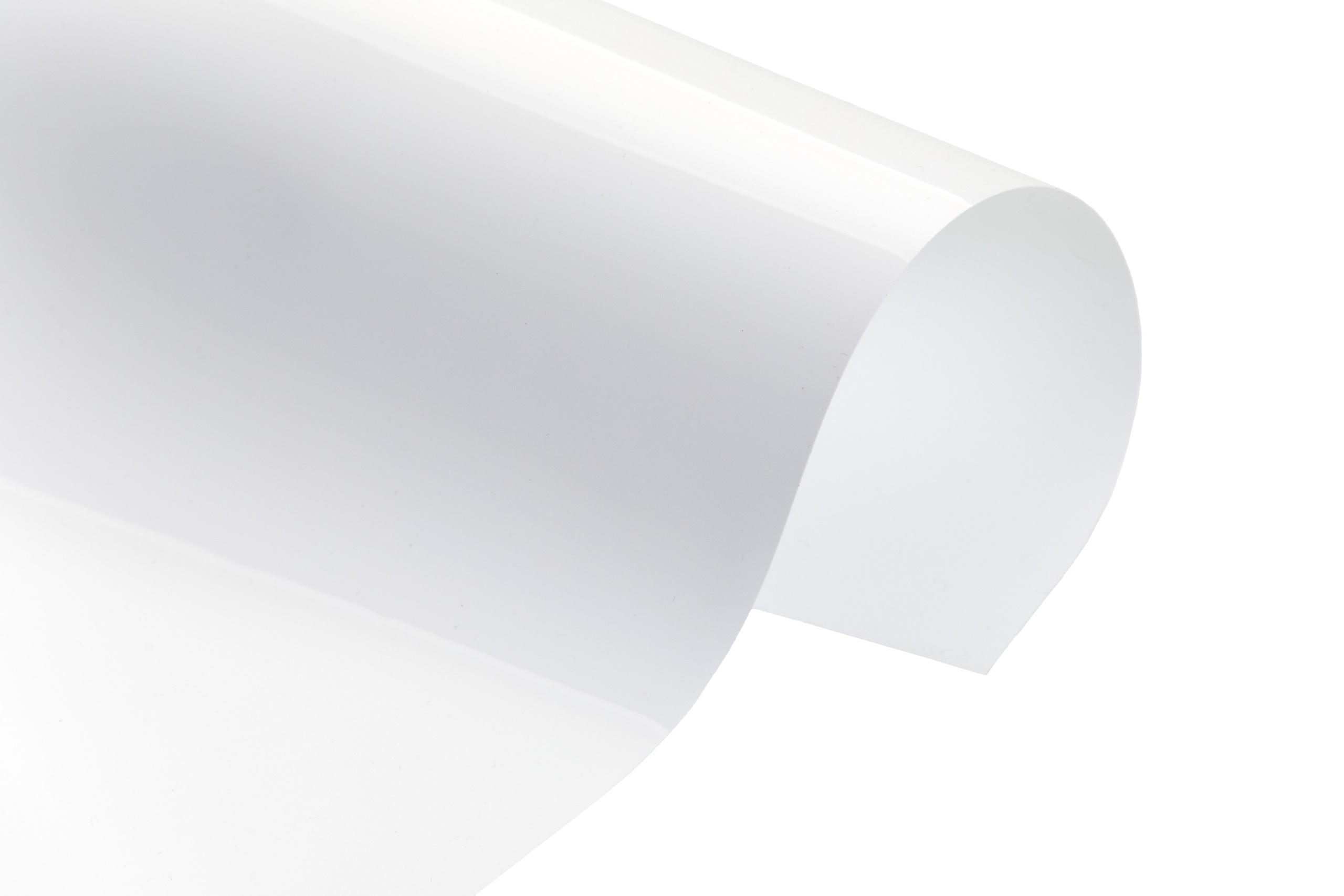 На белом для маркетплейсов и каталогов. Предметный фотограф Александр Трузян