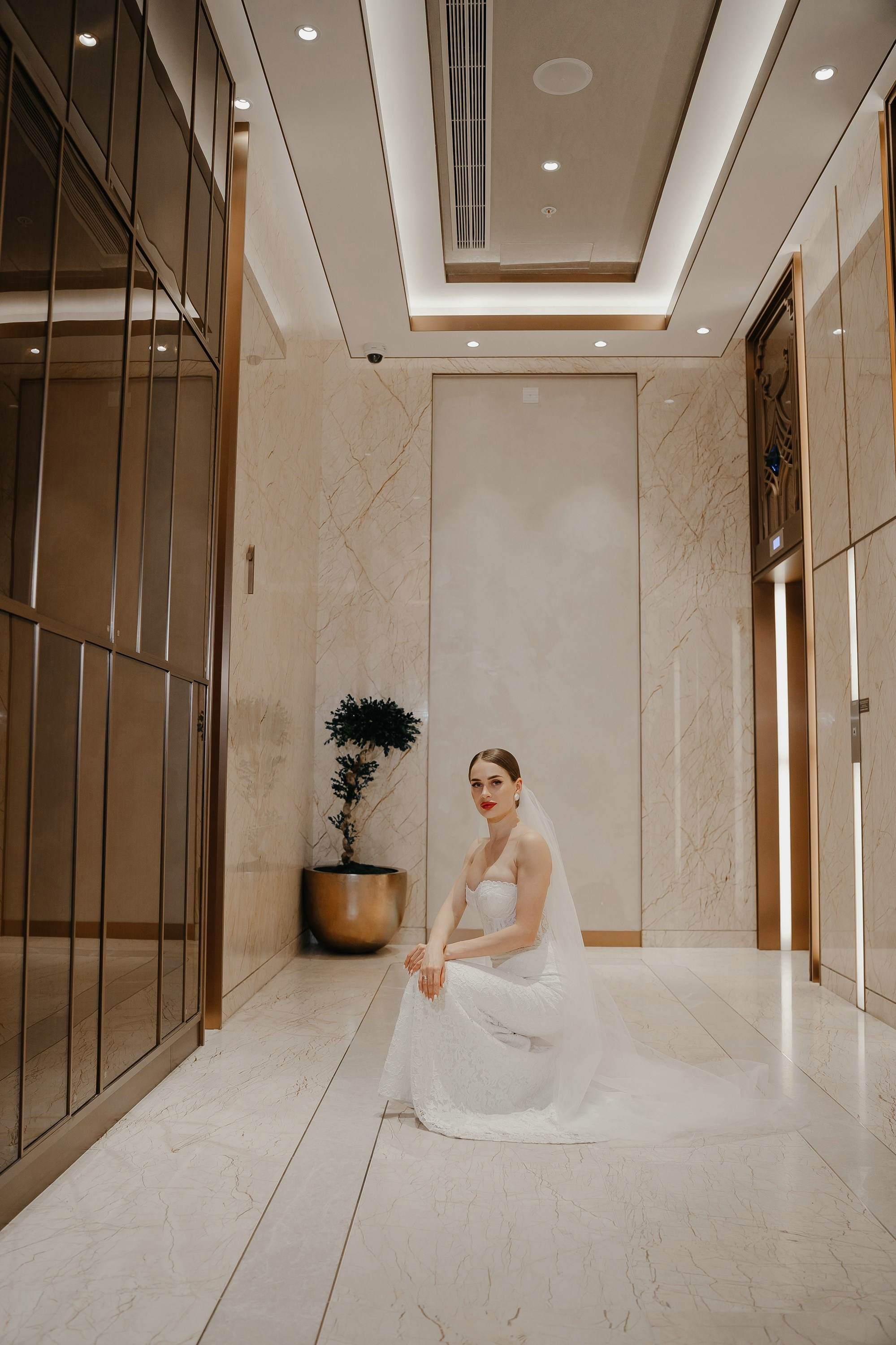 Свадебная фотосессия в Soluxe hotel Moscow. Свадебный и семейный фотограф в Москве Светлана Зоткина