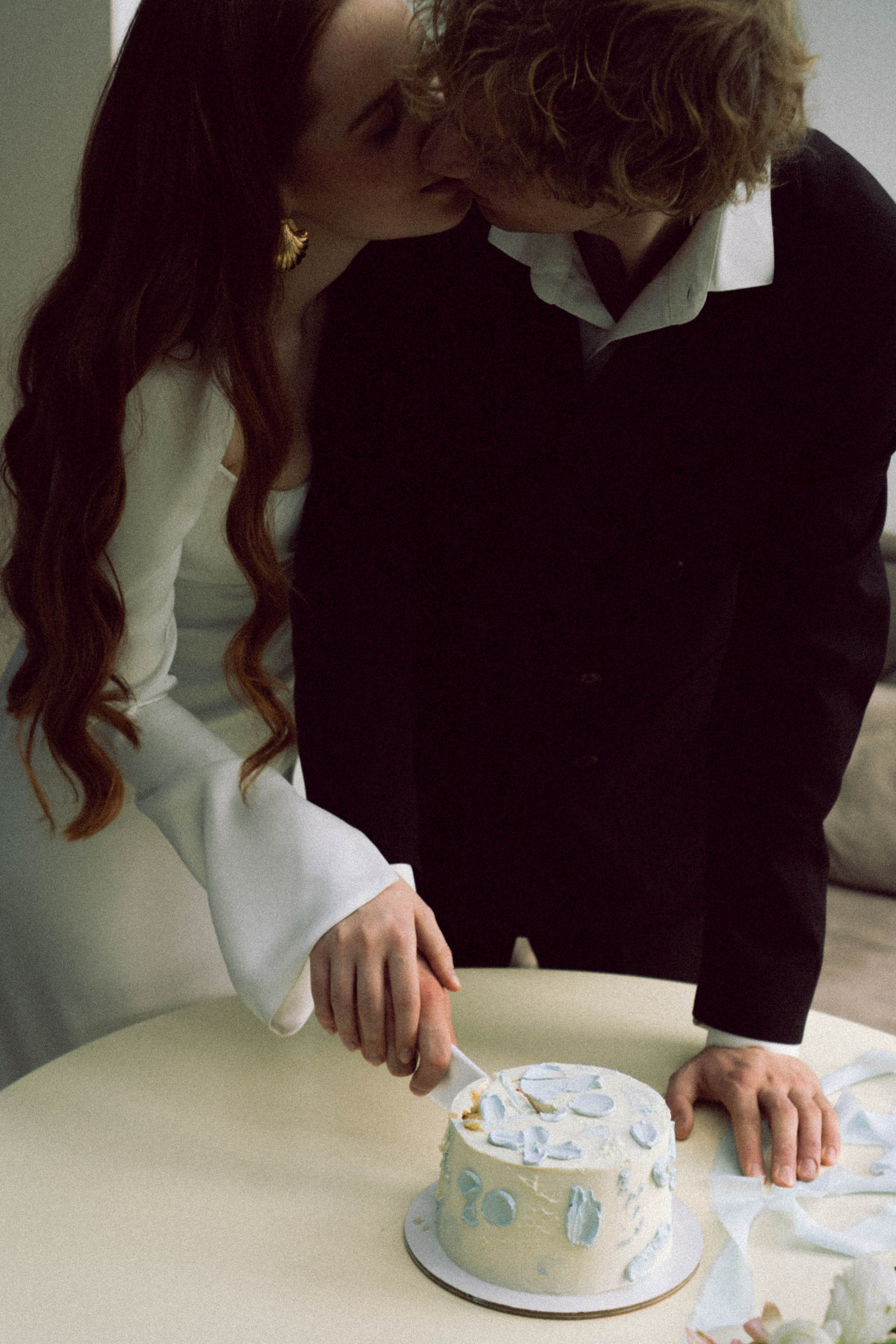 СВАДЕБНАЯ СЬЕМКА В ОТЕЛЕ. СБОРЫ ЖЕНИХА И НЕВЕСТЫ И ТАКЖЕ ТОР И ПОДГОТОВКА К ПРОГУЛКЕ. Профессиональный фотограф, Санкт-Петербург — Виктория Богомолова