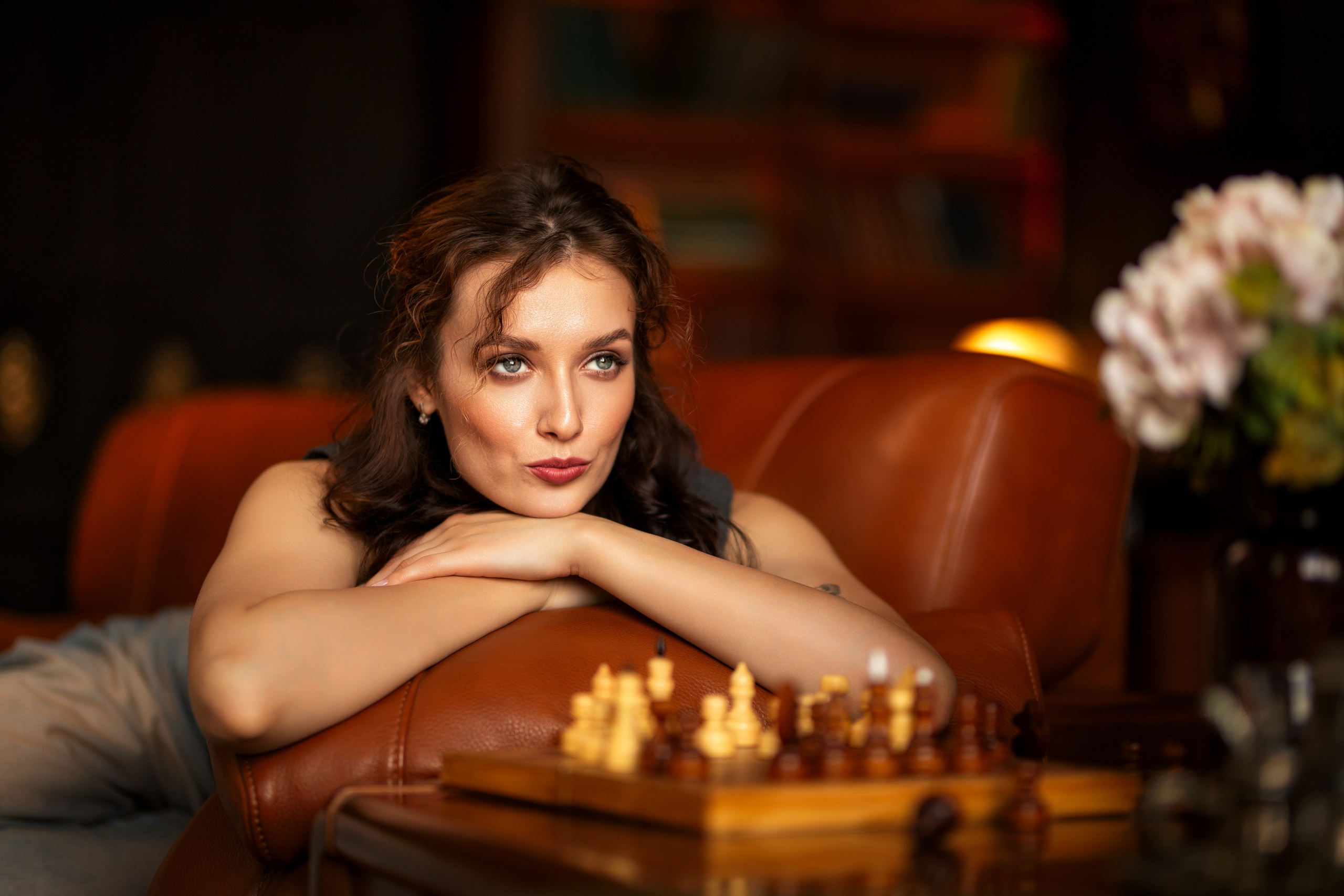 Фотосет с Анастасией в интерьере в формате «Я красивая». Дмитрий Шульгин, портретный фотограф в Воронеже