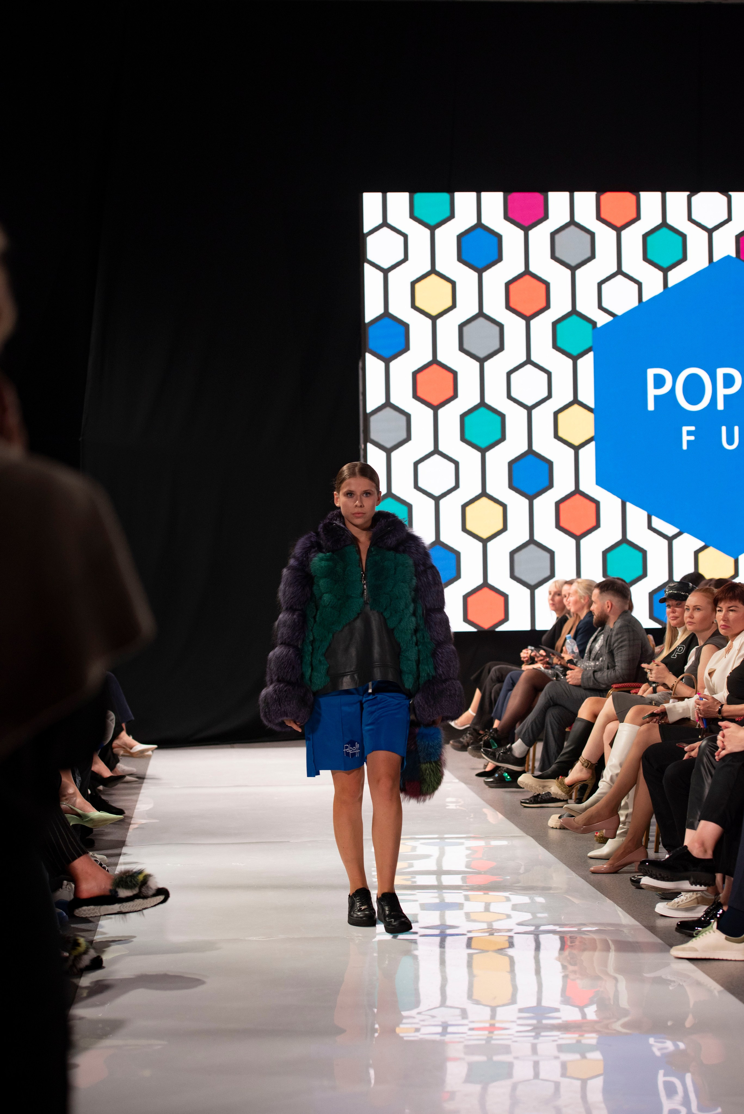 Фотограф на модельный показ. Свадебный, семейный, фэшн фотограф, школьный фотограф в Сочи