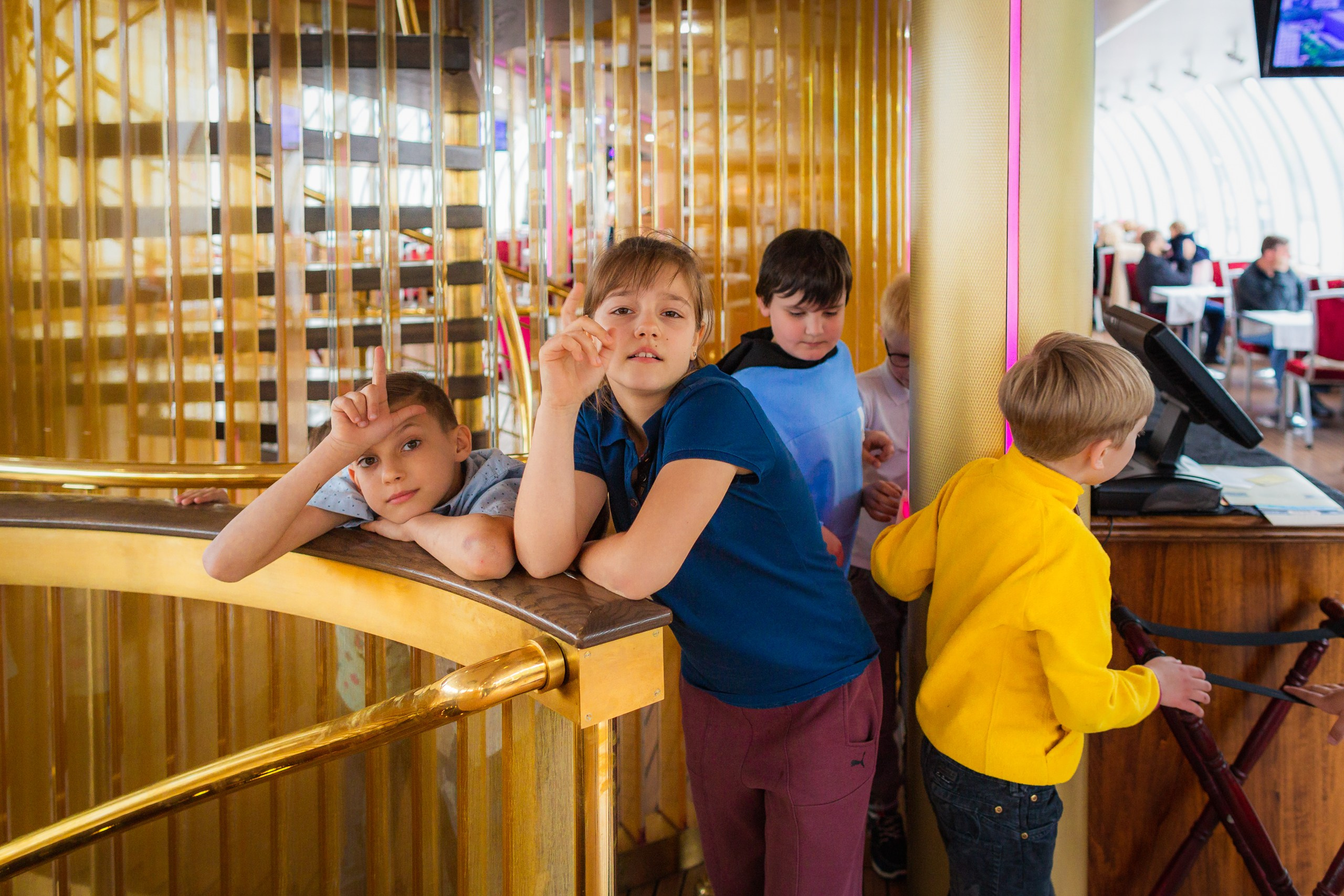 Выпускной на теплоходе. 4 класс