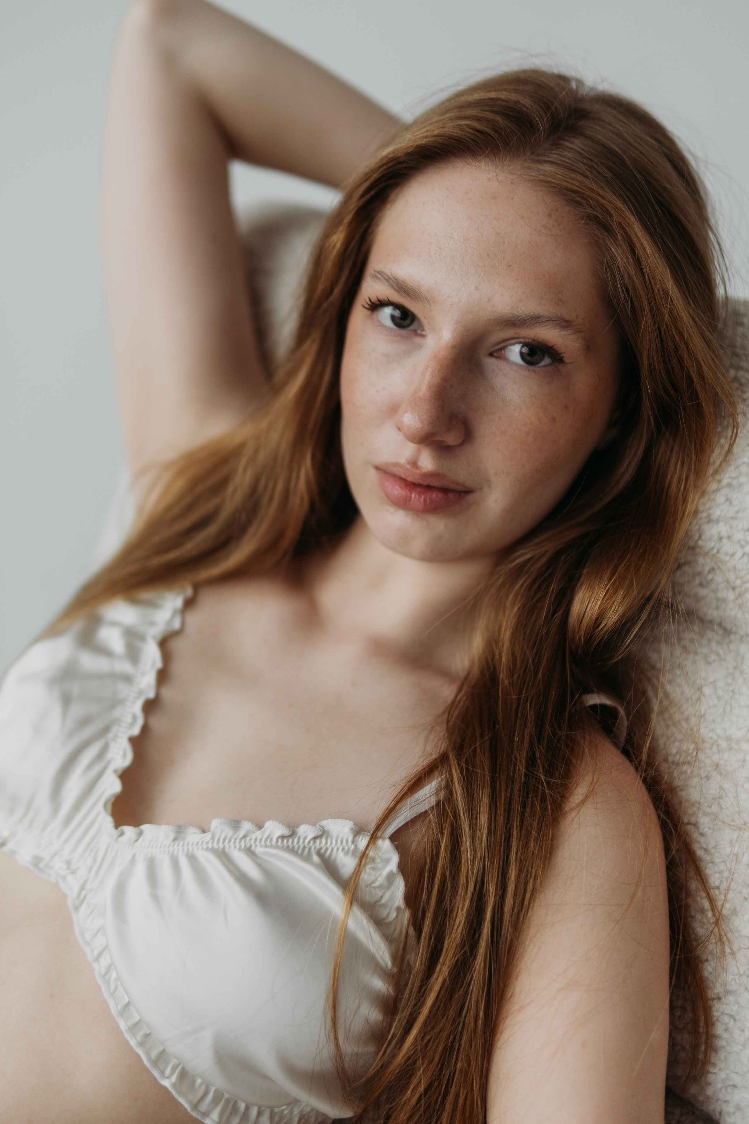 Maria. Я — Алёна и я фотографирую красиво (е)