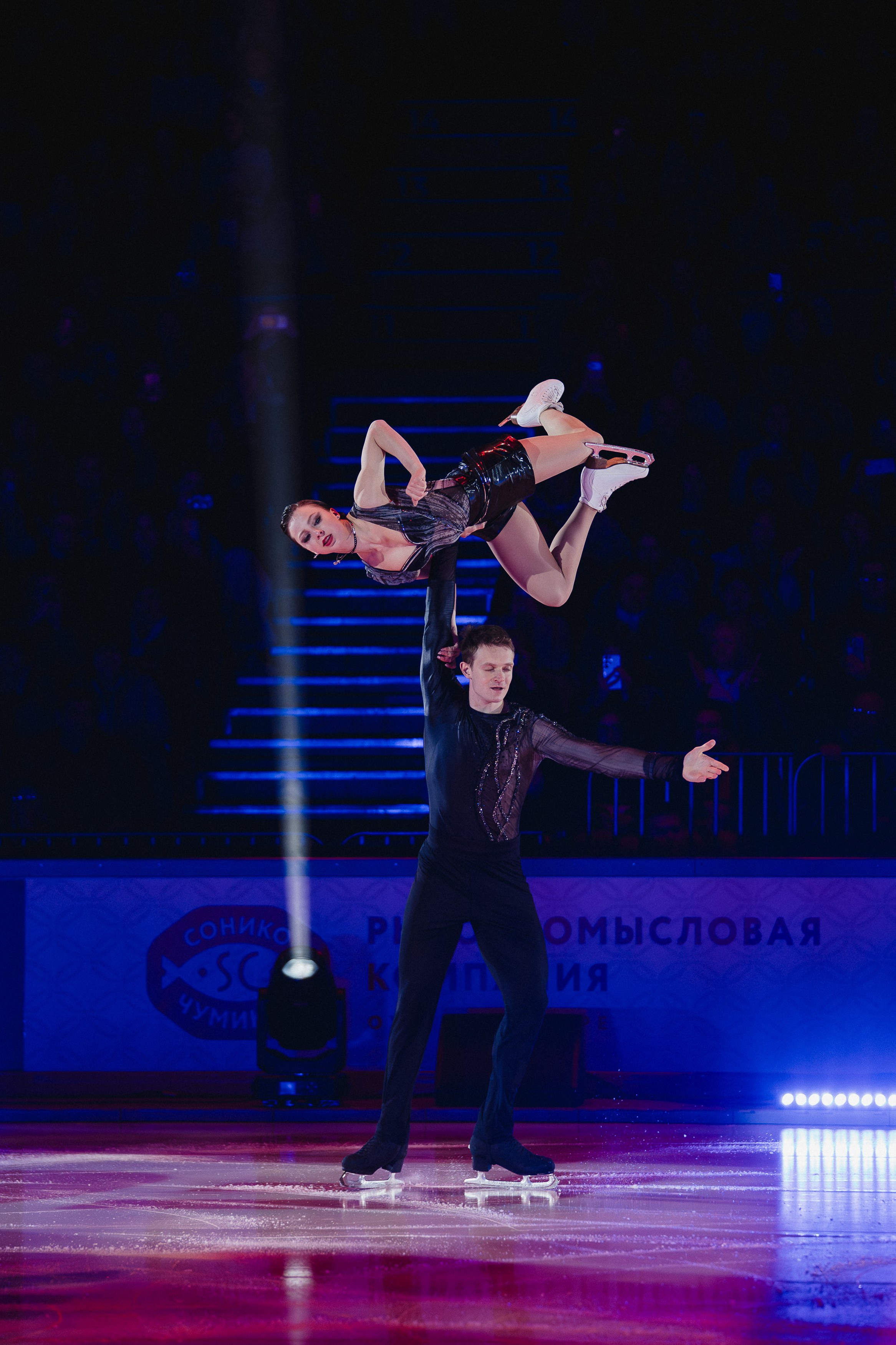 Шоу Этери Тутберидзе в Новосибирске. Воробьева Ксения — Спортивный и танцевальный фотограф Новосибирск