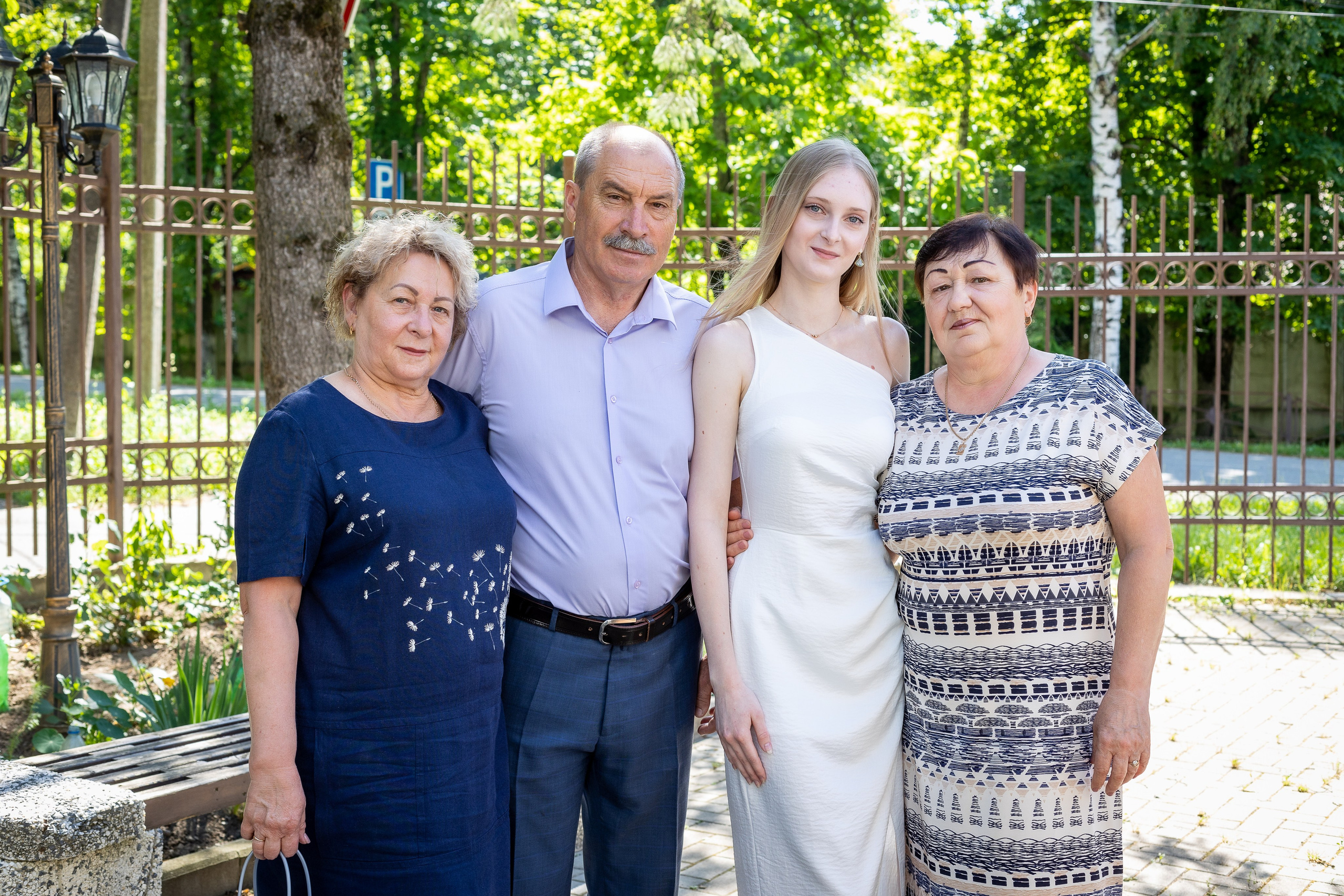 Вручение аттестата 2025. Выпускные альбомы Майкоп, Краснодар Елена Золотарева