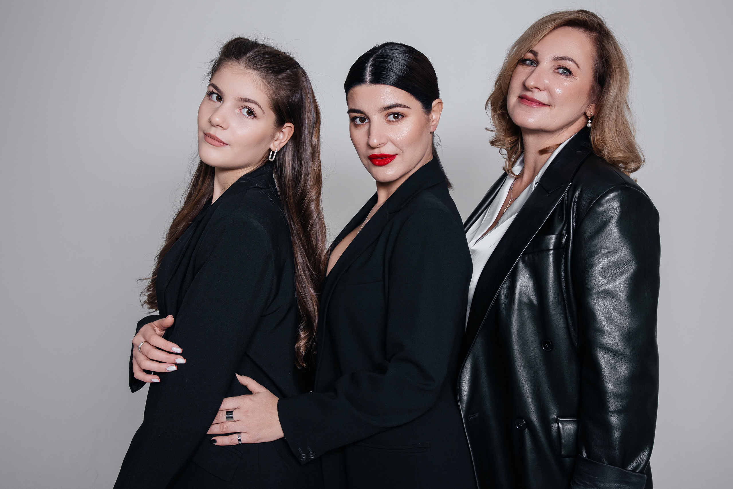 Юлия, Светлана, Александра. Фотограф Денис Лесковский (Тюмень)