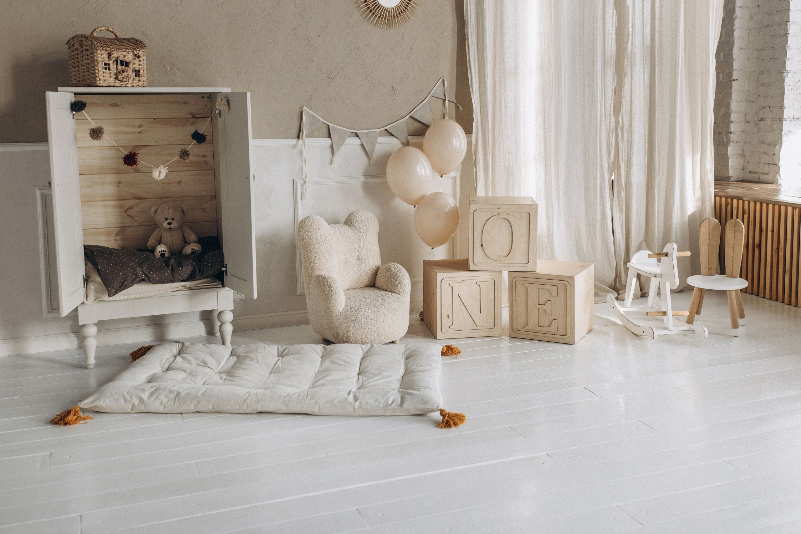 Студия Истории зал Мидл, 1700 руб. в час. Классный фотограф Красноярска Васильева Ирина