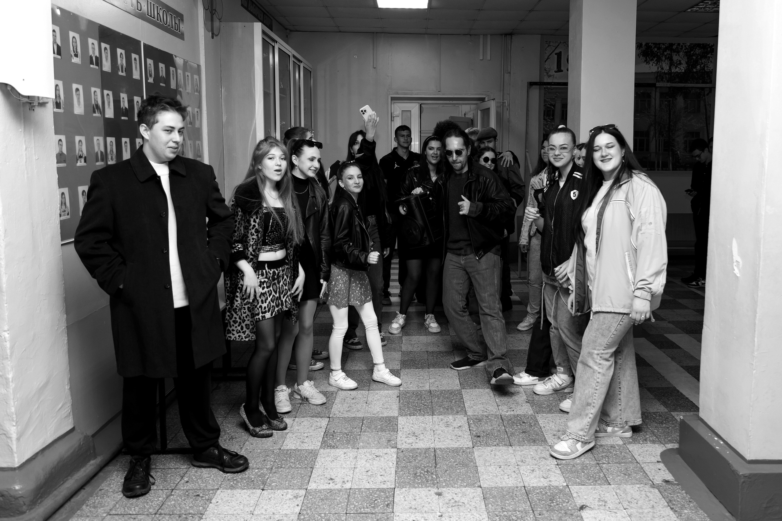 11 класс день не послушания в школе. Фотограф Любовь Корниенко, Примоский край