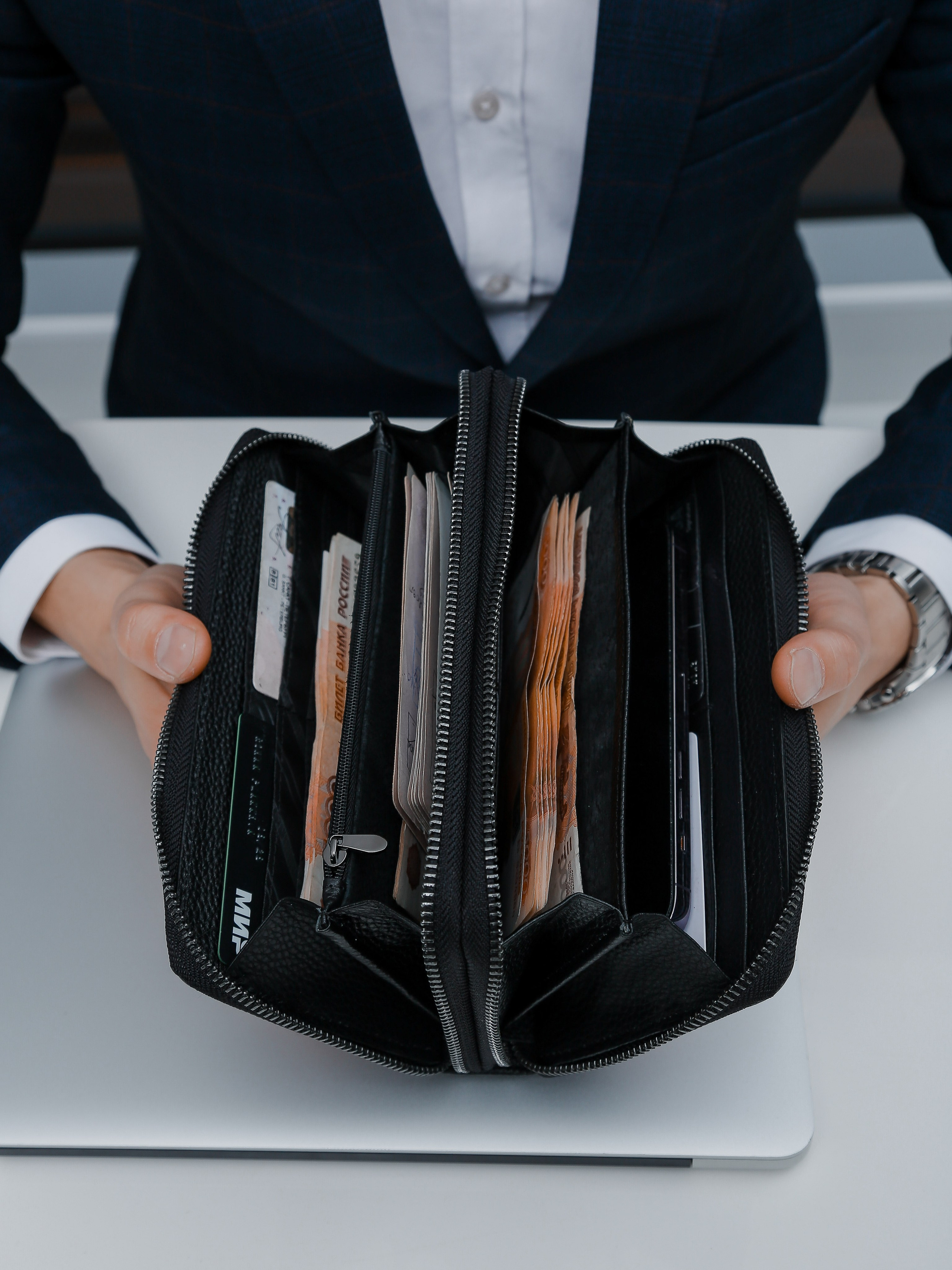 Имиджевые съемки для маркетплейсов, социальных сетей и интернет магазинов. Коммерческая фотосессия СПб. Fashion фотограф в Санкт-Петербурге Савинова Ирина