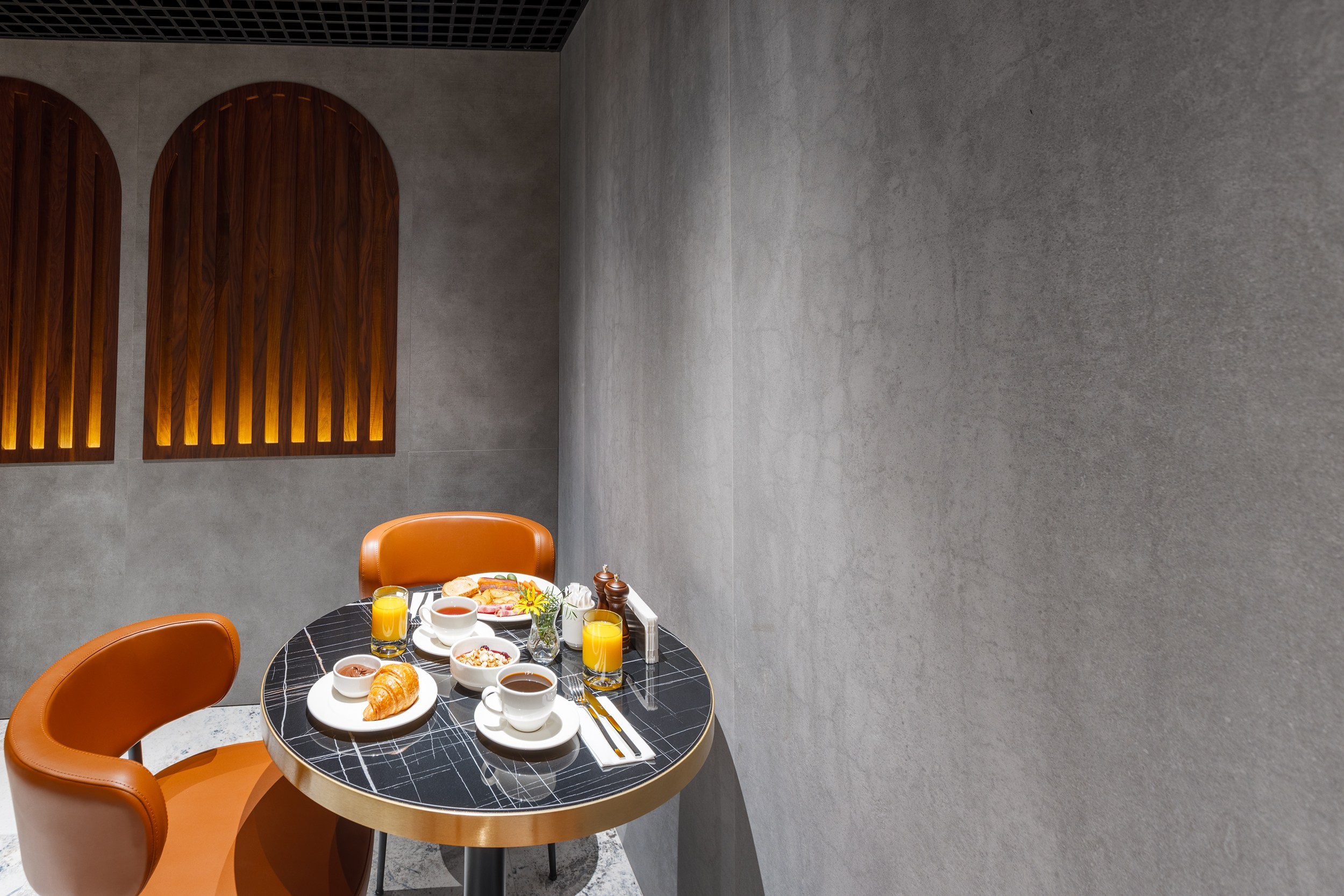 HOTEL PIAZZA EPIGRAPH (BATUMI). Режиссёр, клипмейкер, фотограф — Андрей Охота