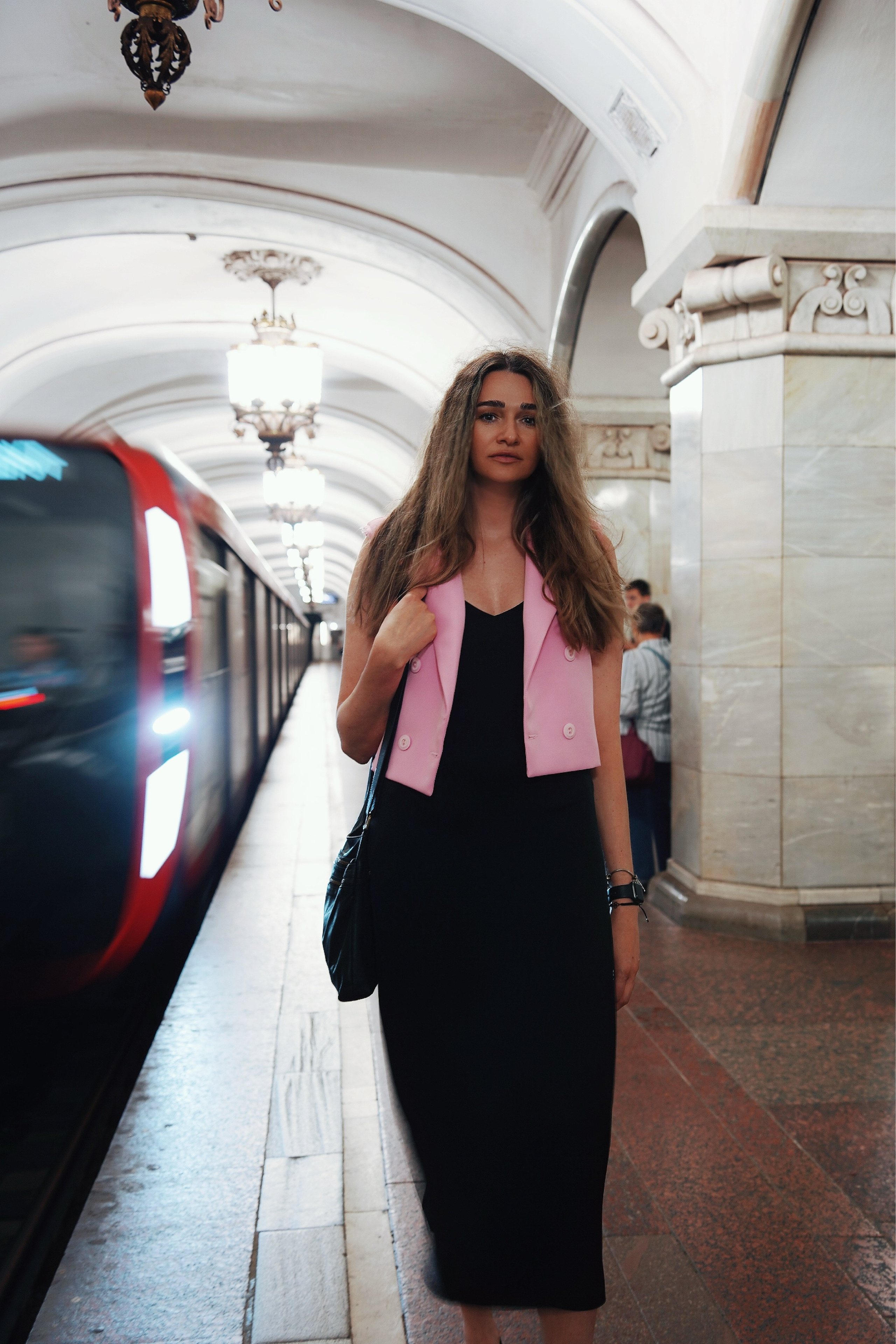 Анна в Московском метро. Событийный фотограф Анна Курникова