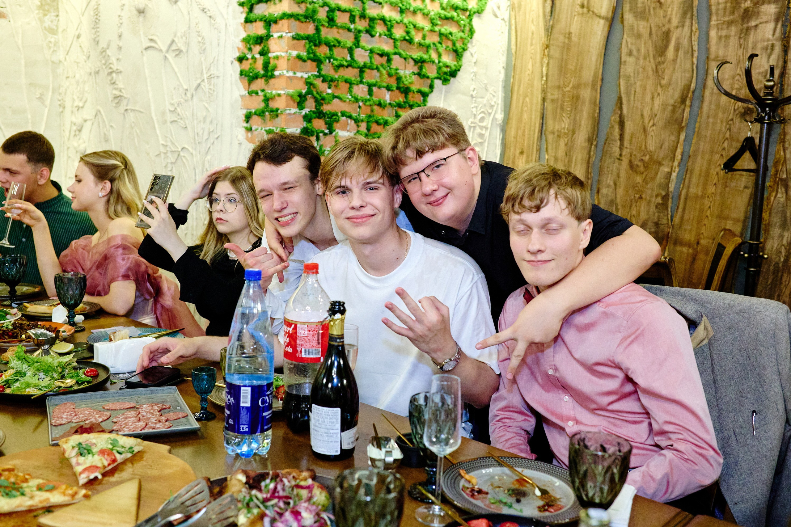 Выпускной 35 Сош. Фотограф Выпускные альбомы Таганрог Сергей Коробченко