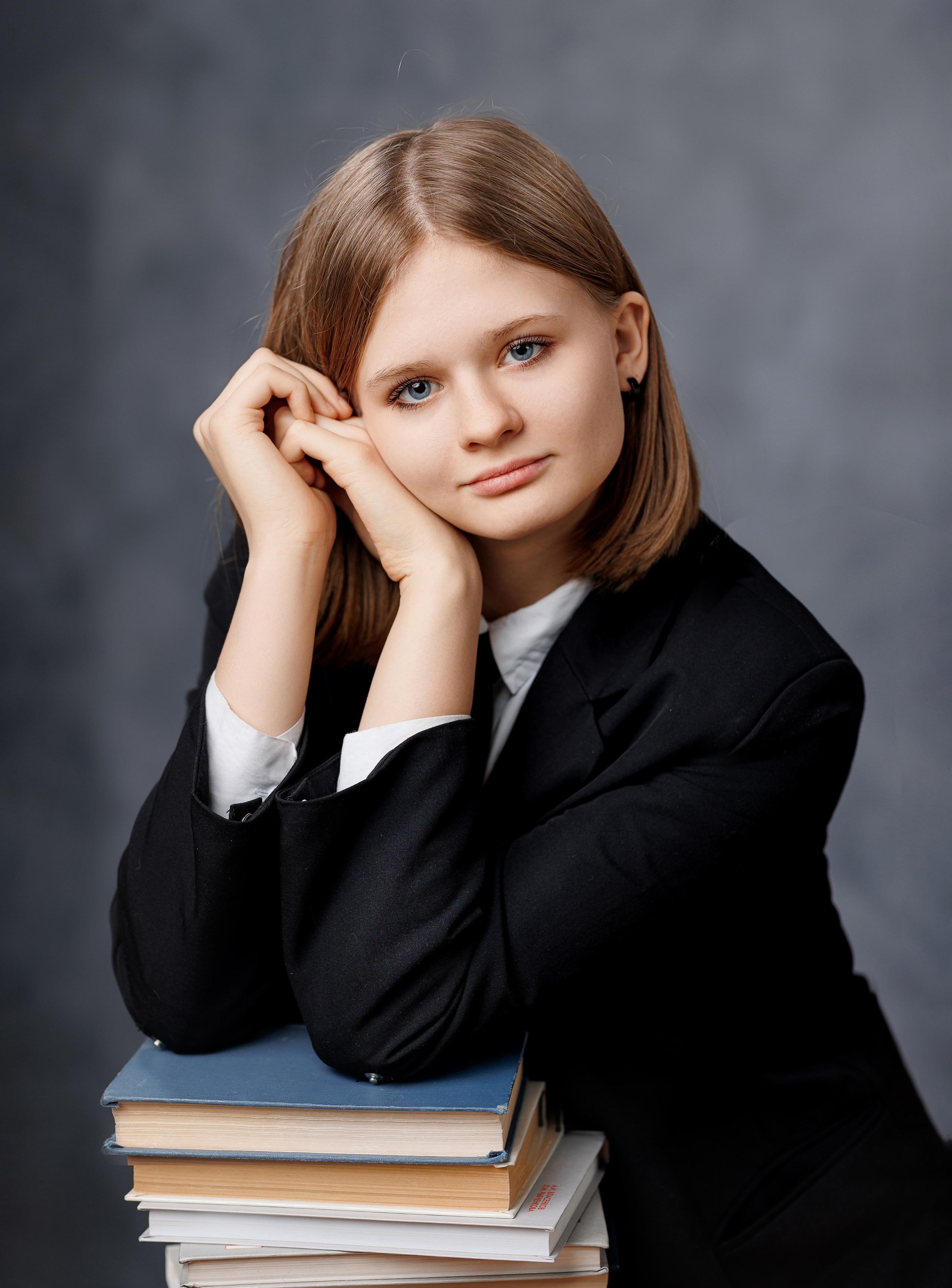 Портреты на однотонном фоне. Семейный и детский фотограф Комина Елена, Власиха, Одинцово