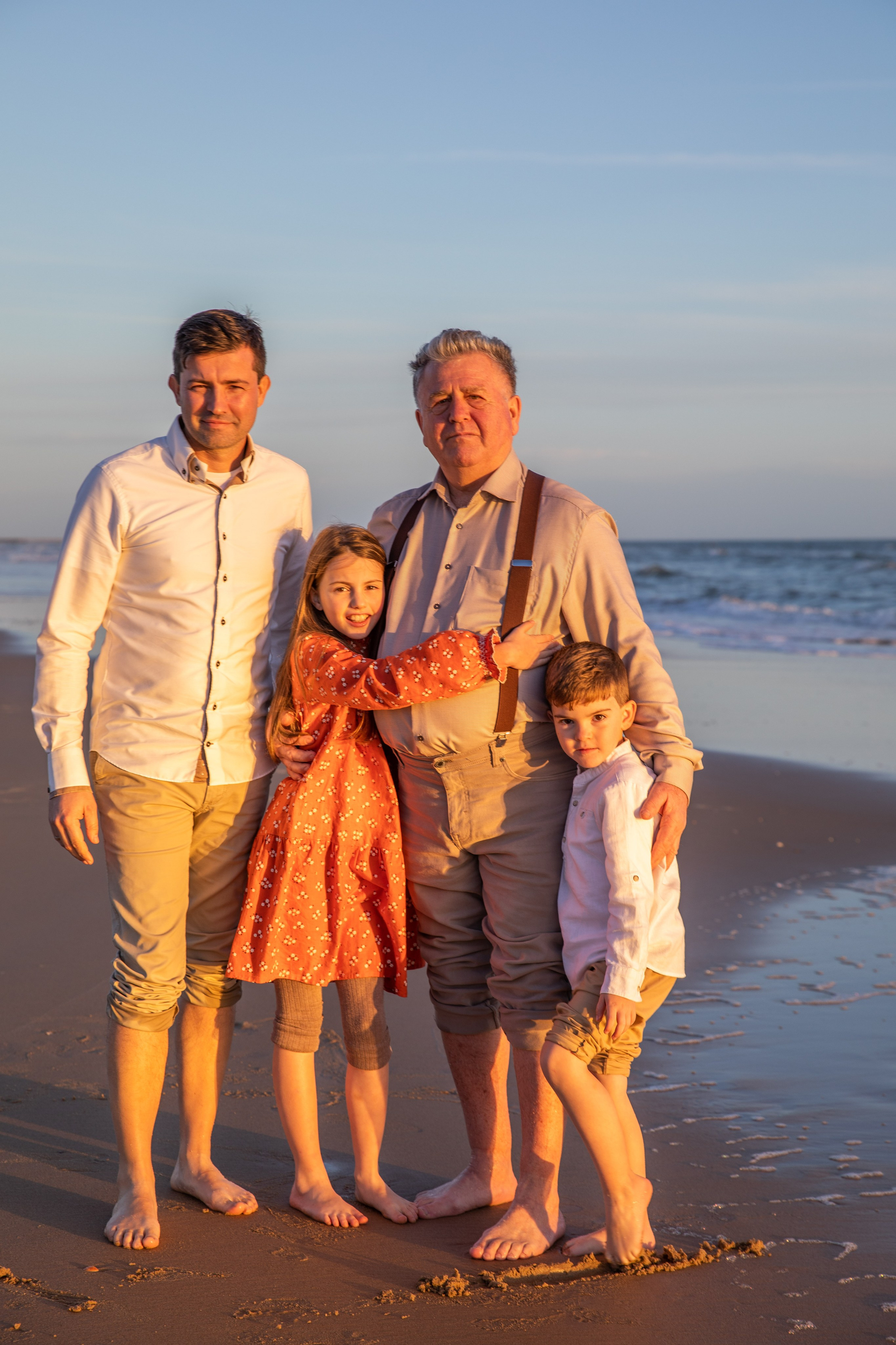 Three Generations by the Ocean. Professional Photographer in Portugal. Oksana Lomnova