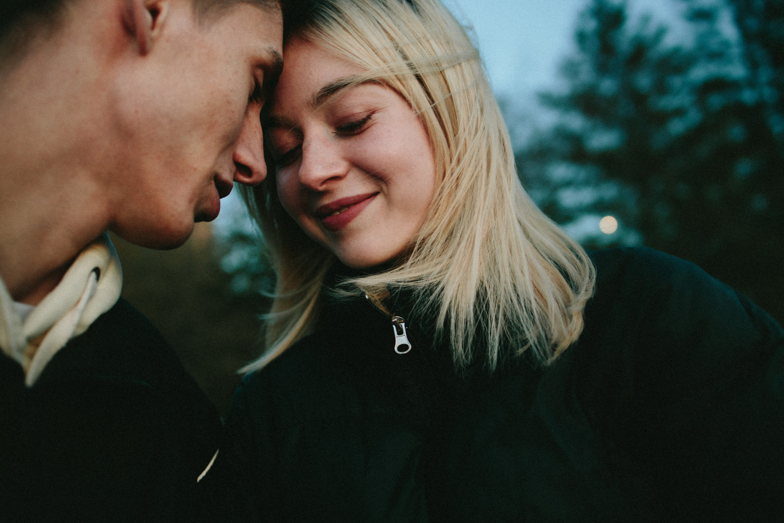 Прогулки по ночному городу. Lifestyle семейный и детский фотограф в Омске Иванова Екатерина