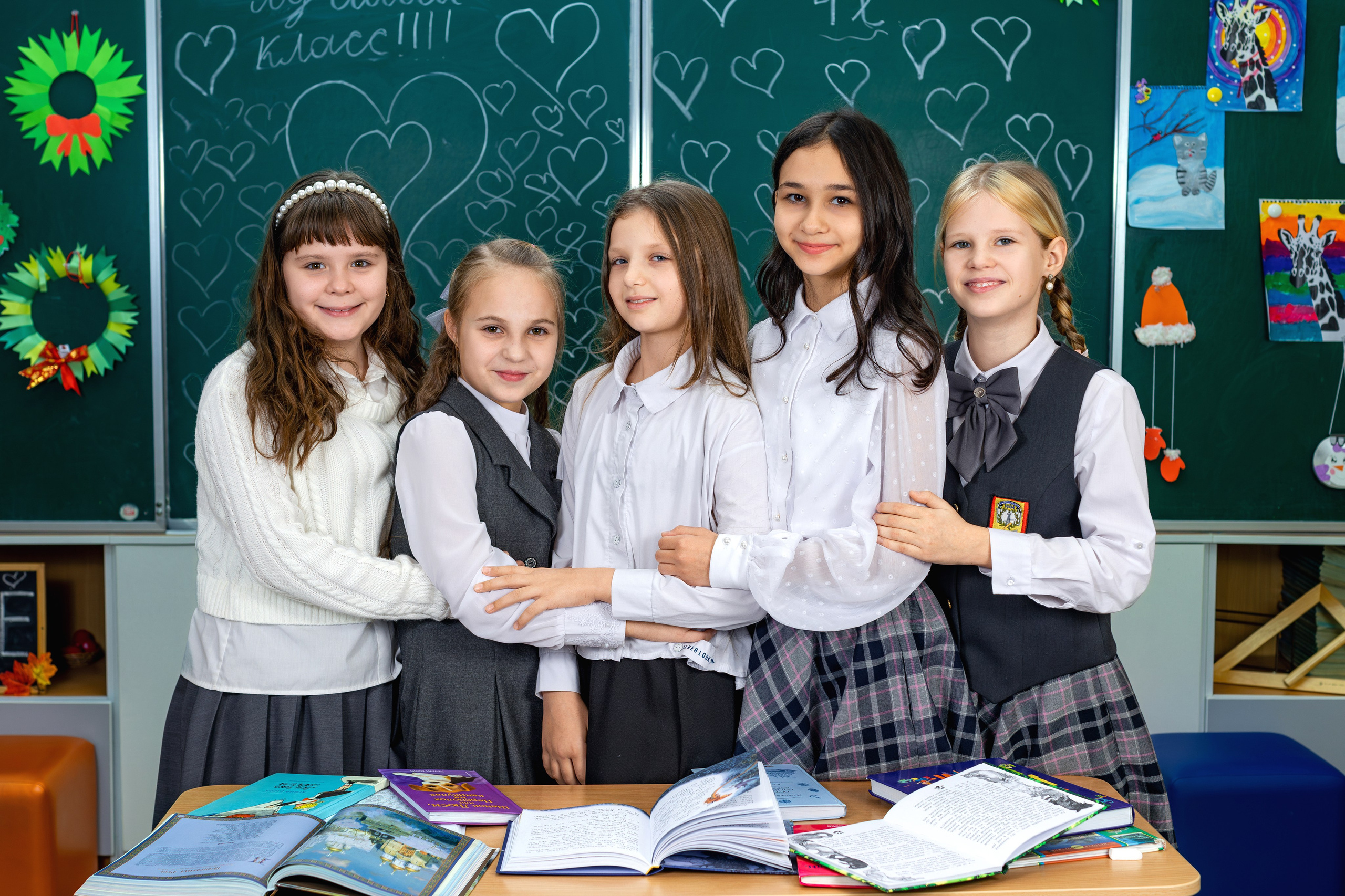 Выпускные альбомы для 4 класса в Твери. Выпускные Альбомы Сады и Школы | Тверь, Тверская область