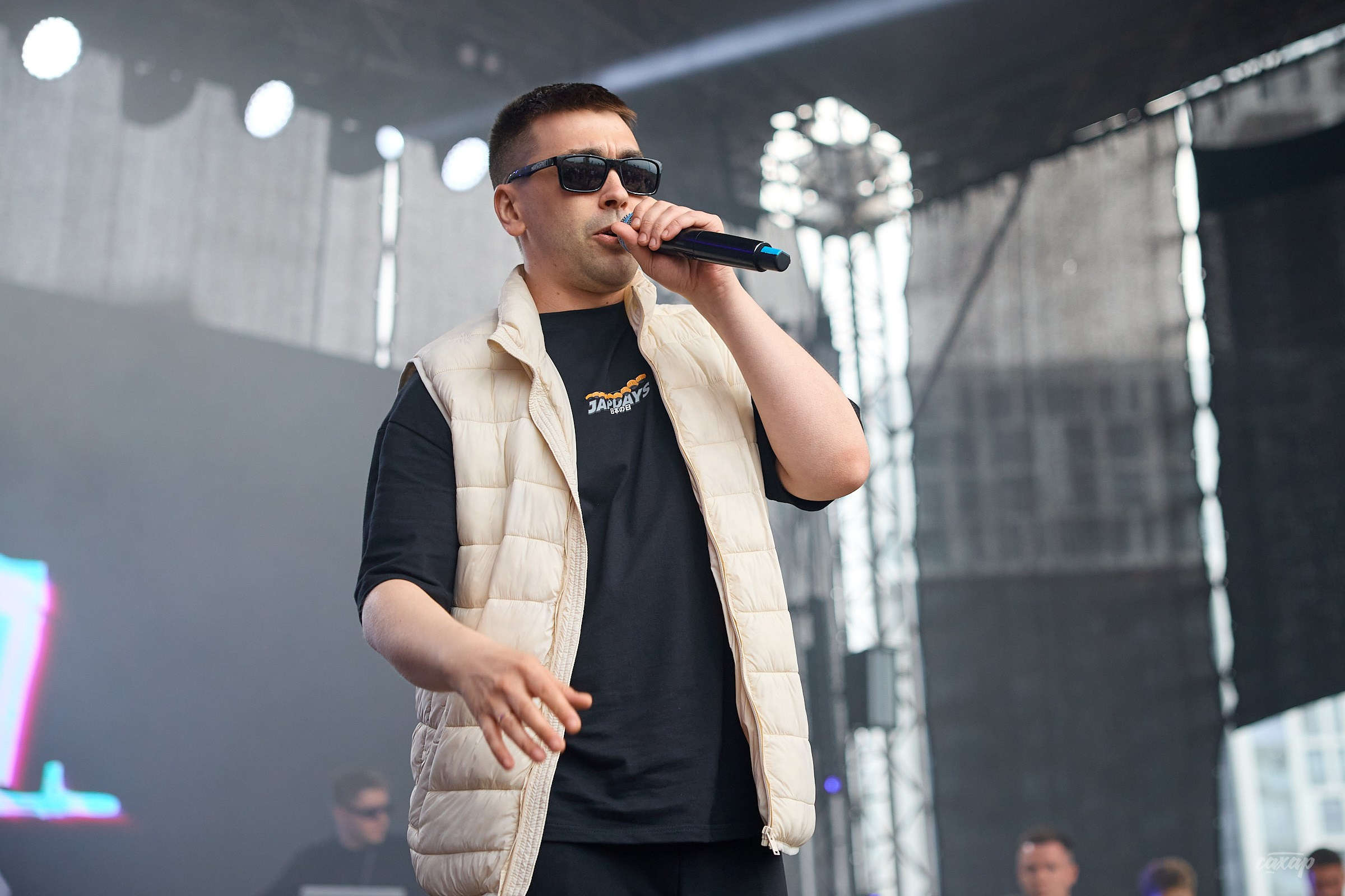 Ак-47, Витя АК. Профессиональный фотограф в Екатеринбурге Юра Сахар