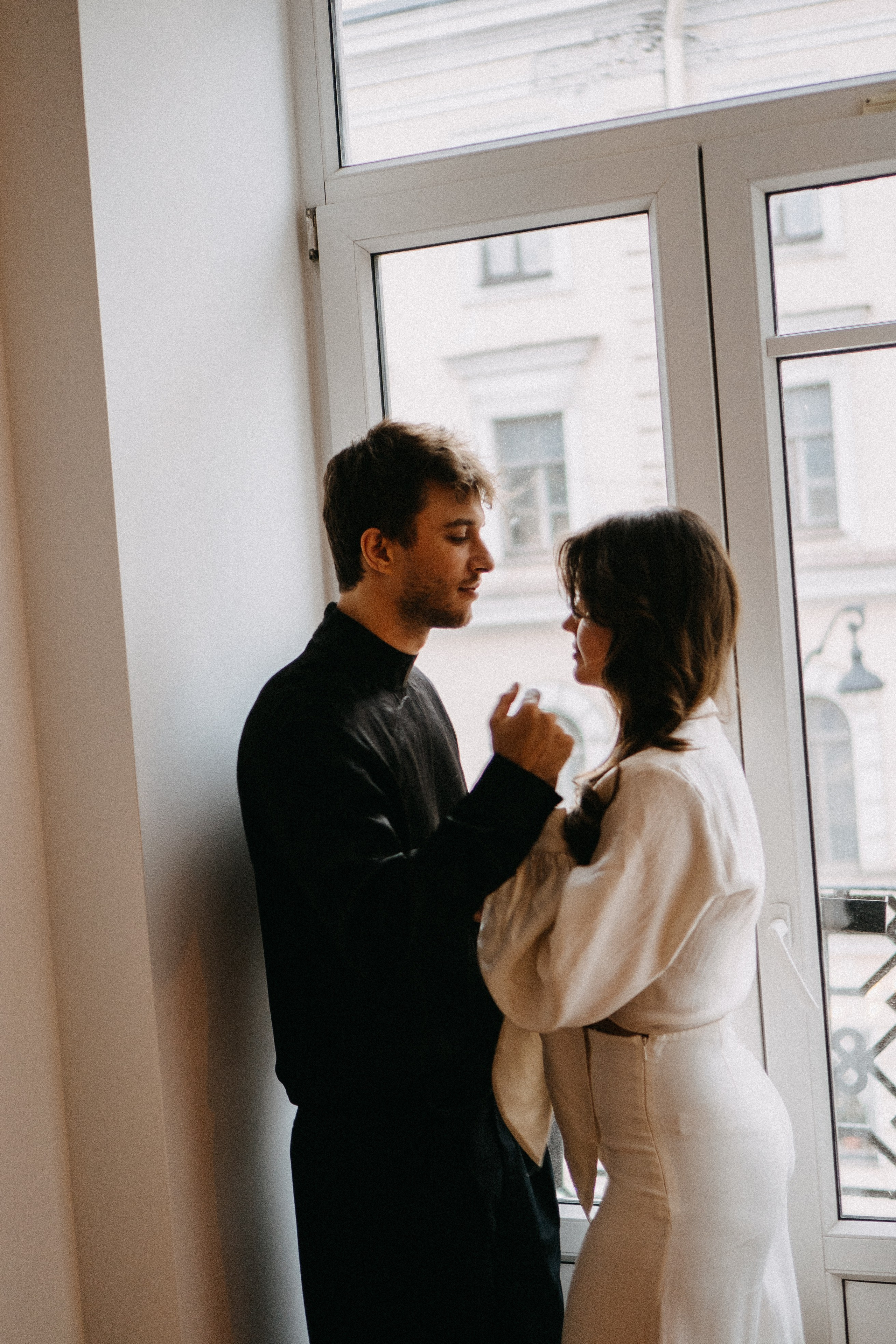 СБОРЫ ЖЕНИХА И НЕВЕСТЫ В УЮТНОЙ КВАРТИРЕ В ЦЕНТРЕ САНТК-ПЕТЕРБУРГА. Профессиональный фотограф, Санкт-Петербург — Виктория Богомолова