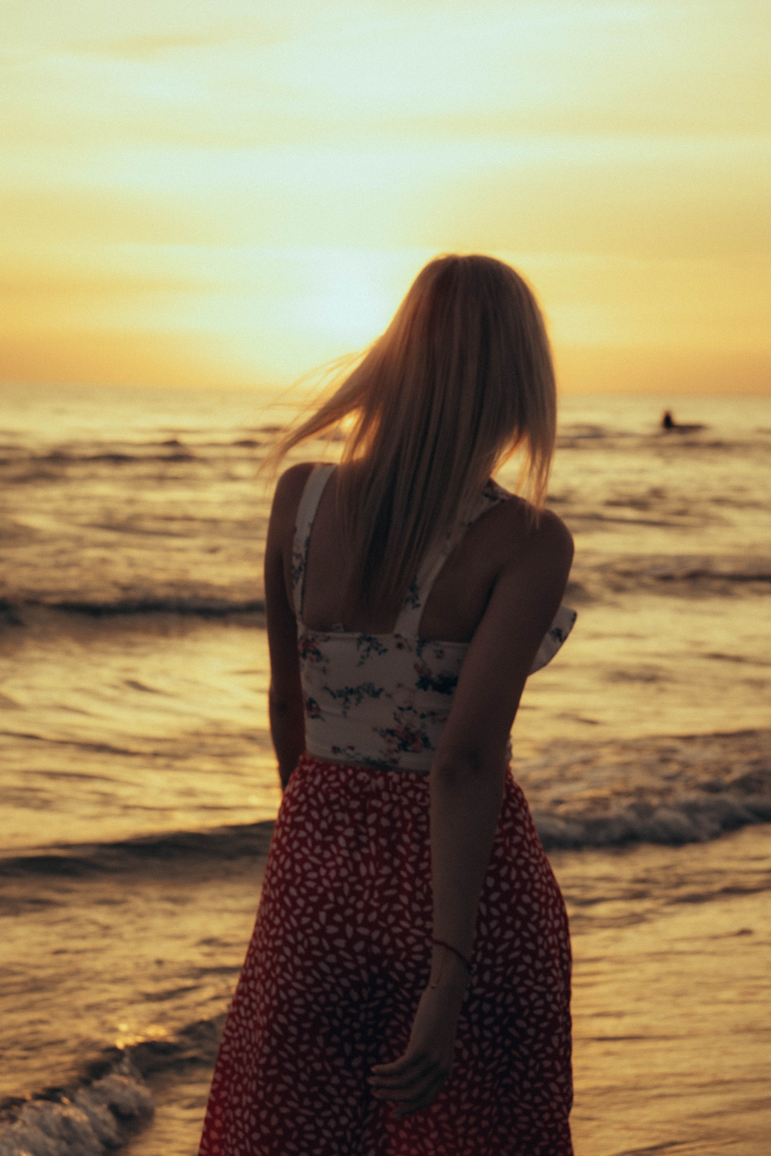 Июльский вечер на берегу черного моря. Профессиональный фотограф, Санкт-Петербург — Виктория Богомолова