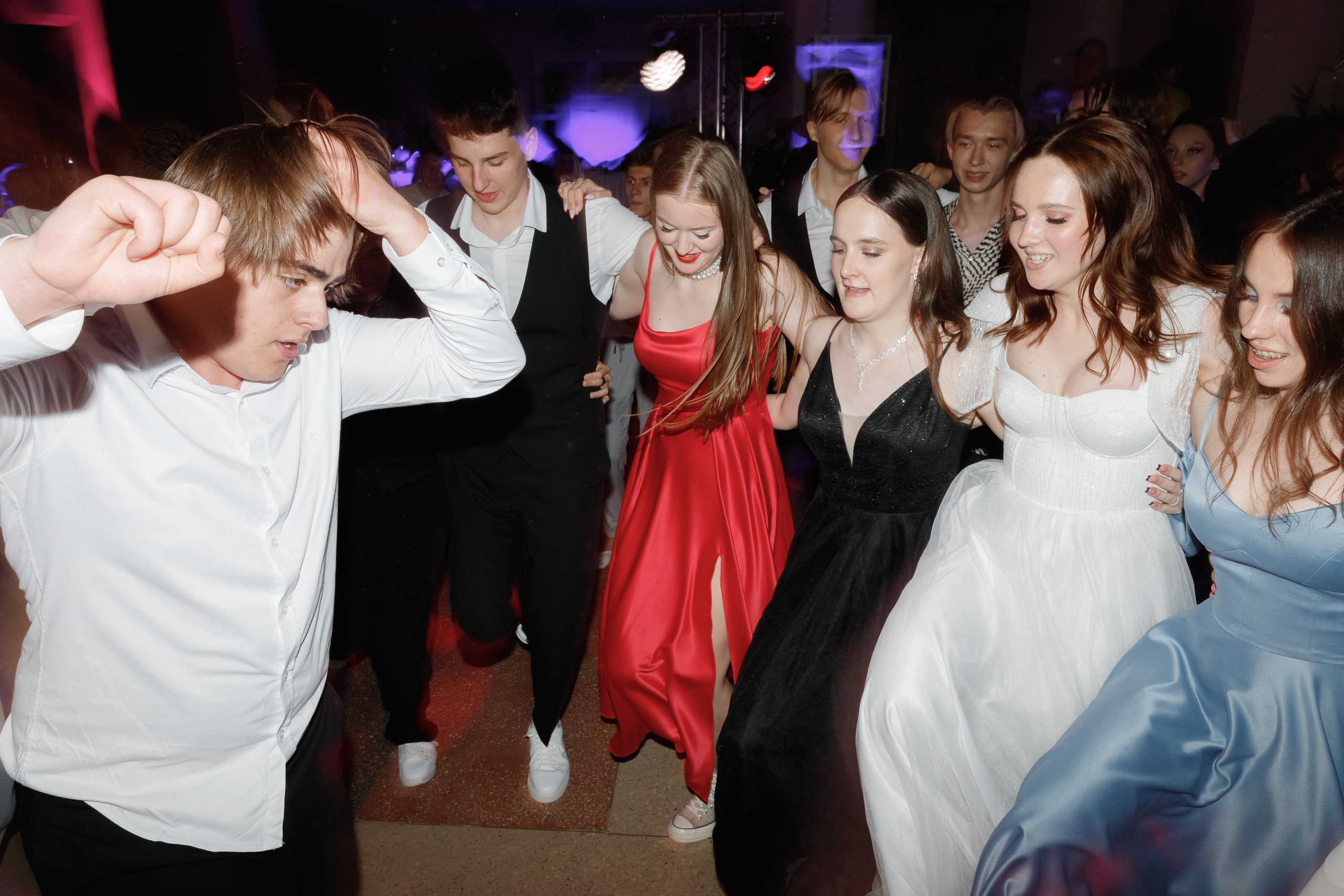 Школьный выпускной 2023 год в Минске. Свадебный фотограф в Минске/Беларуси Сергей Спиридонов