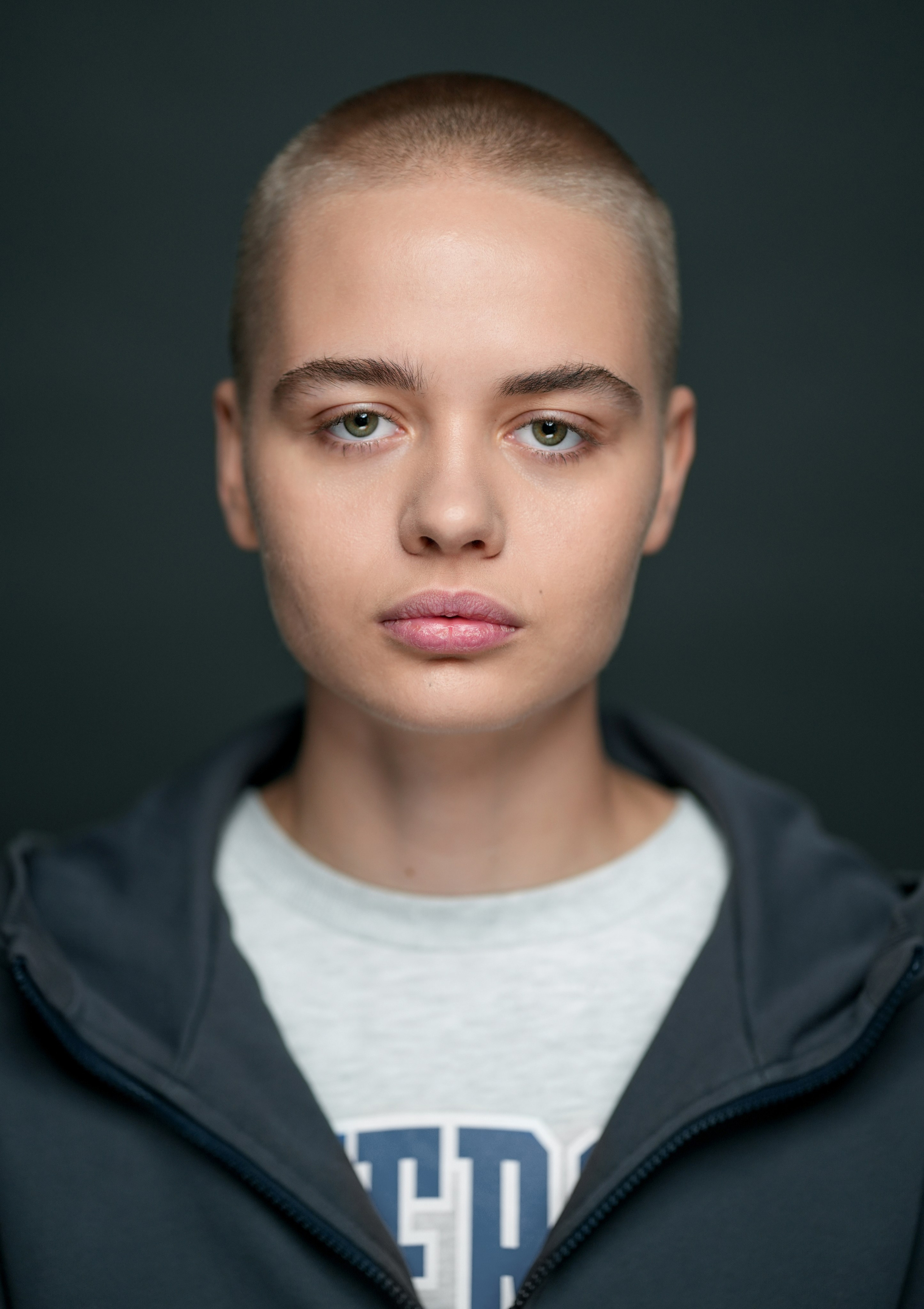 Актриса Дарина Неволина. Портретная съемка в Москве, студийный фотограф Игорь Фомин